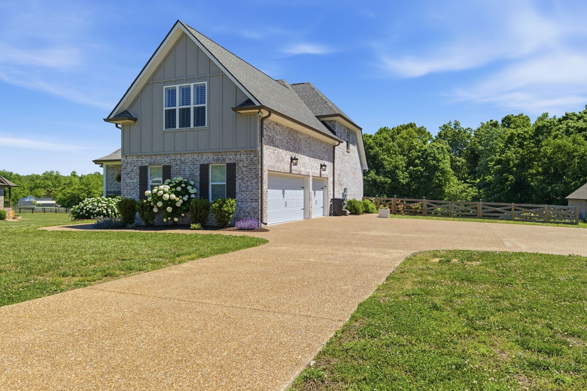 17845 Highway 76 E