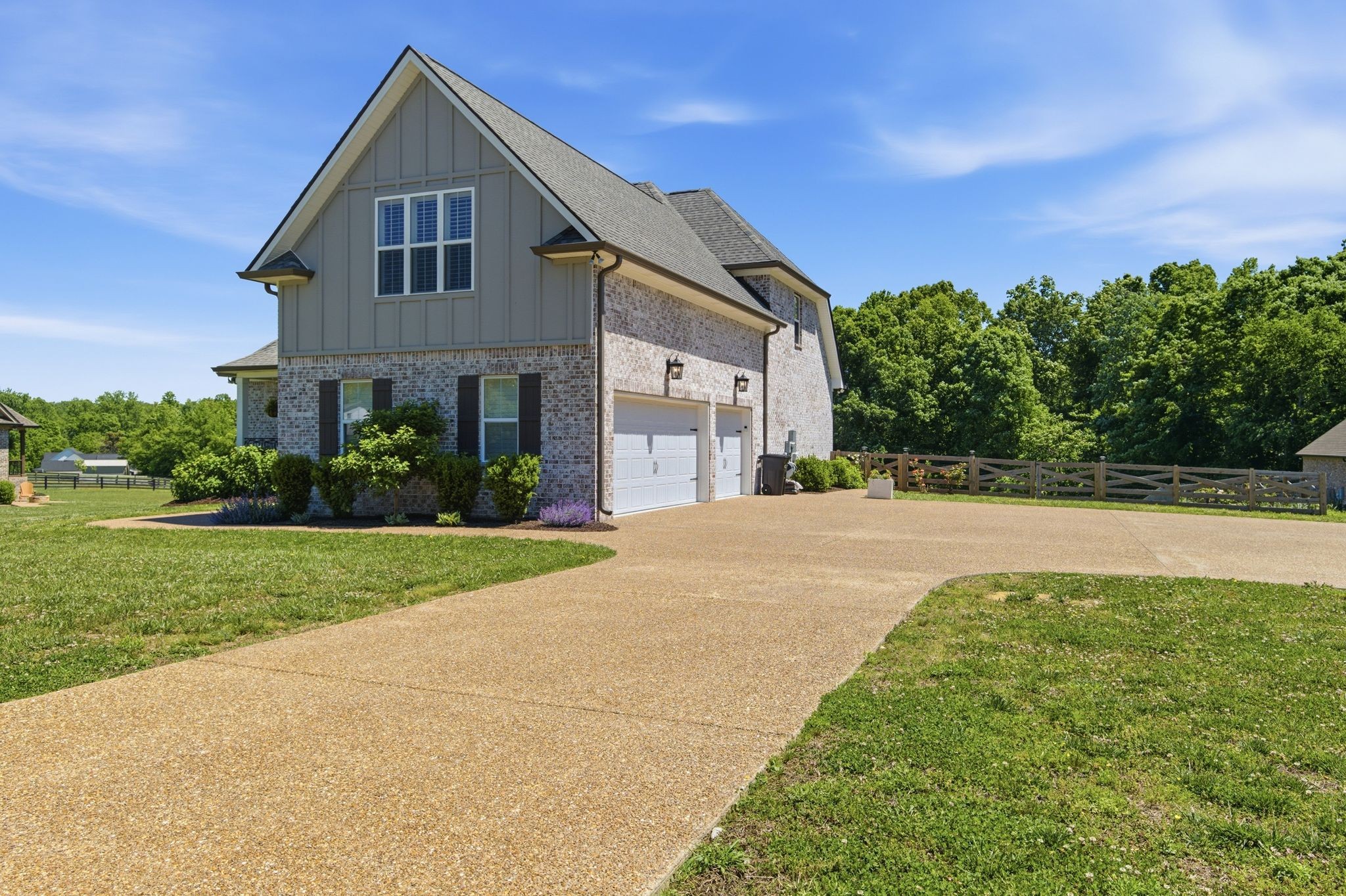 17845 Highway 76 E