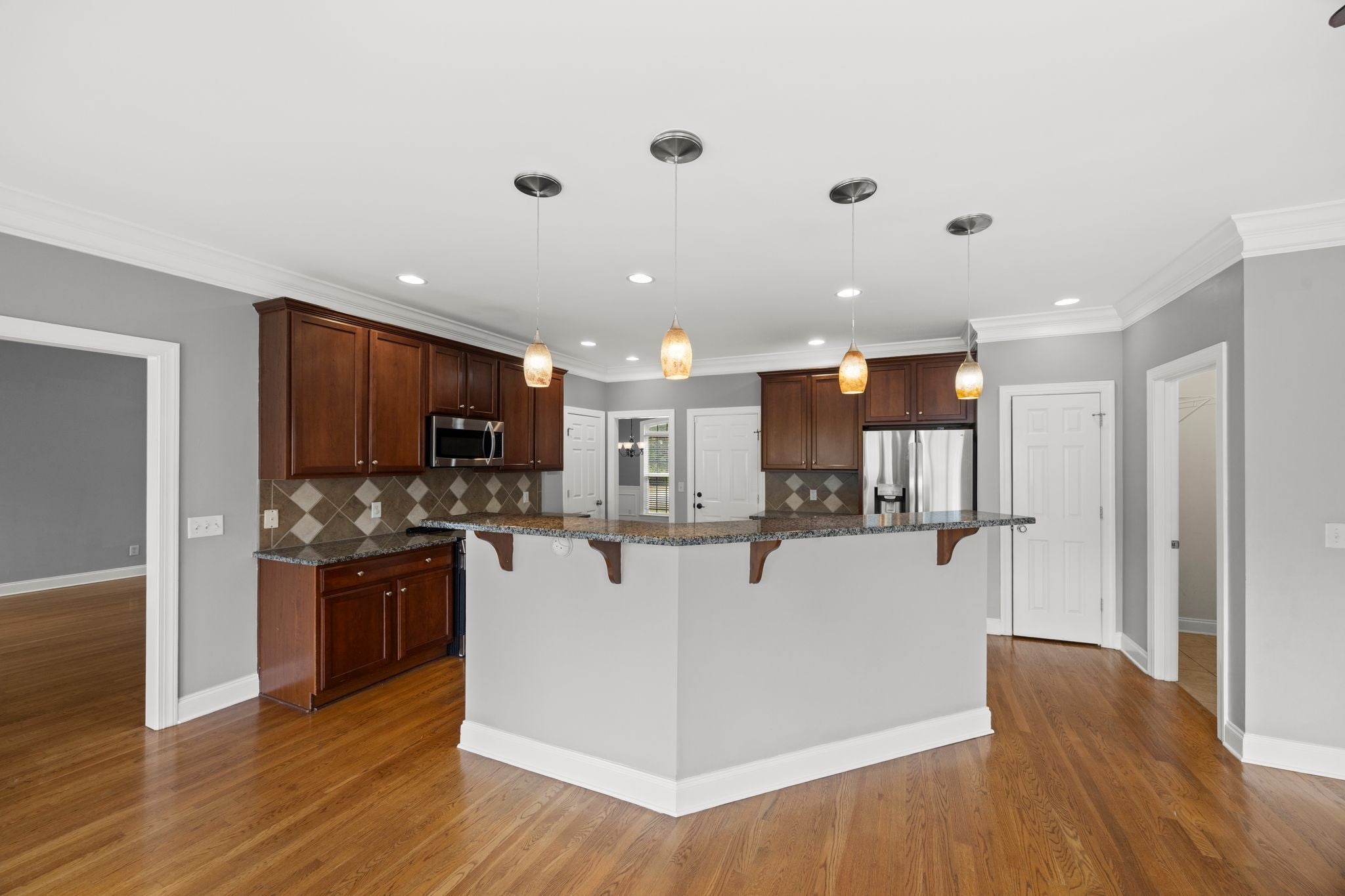 2457 Janell Trl