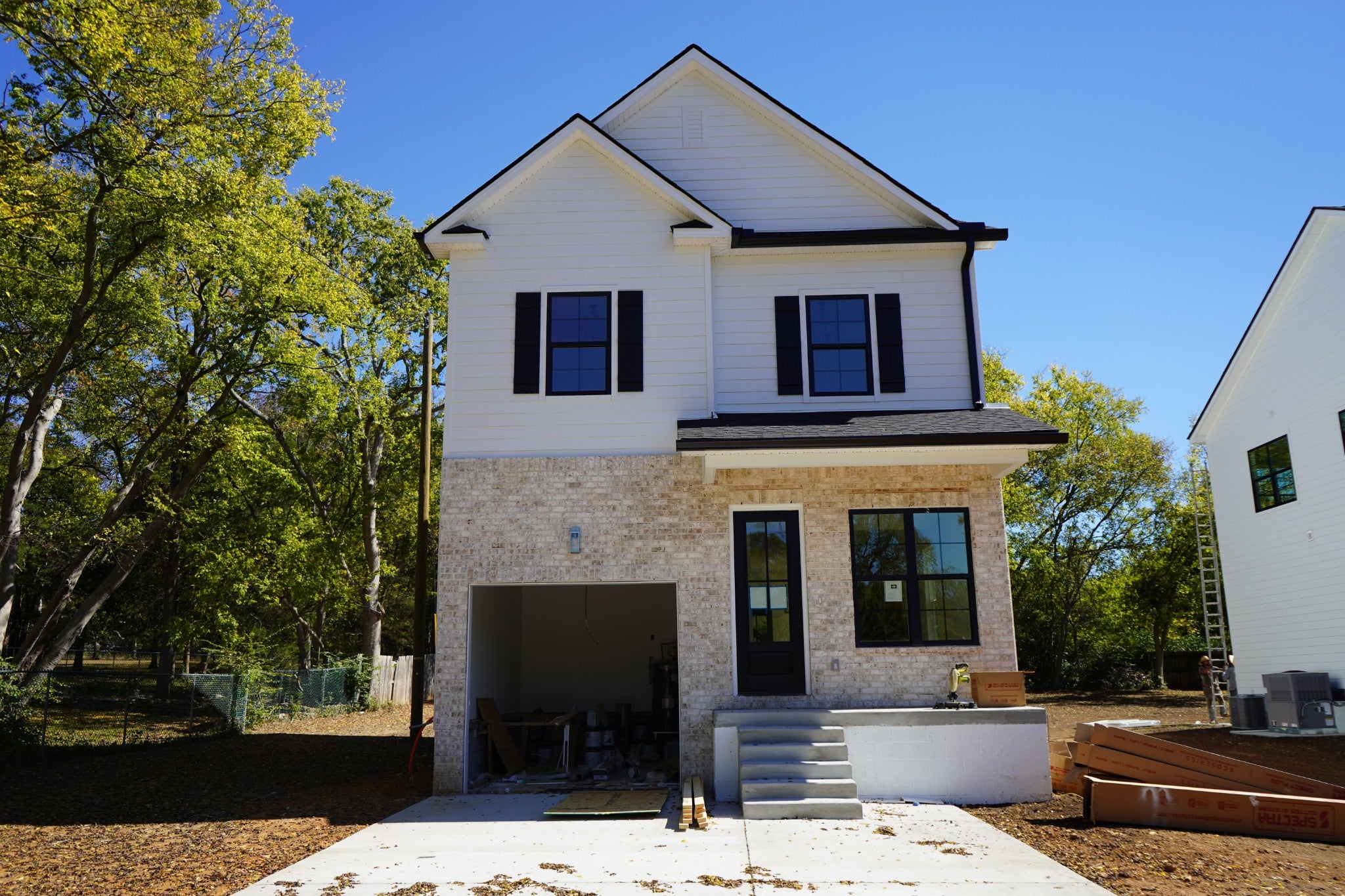 4.0-bed rental at 725 Idlewild Dr