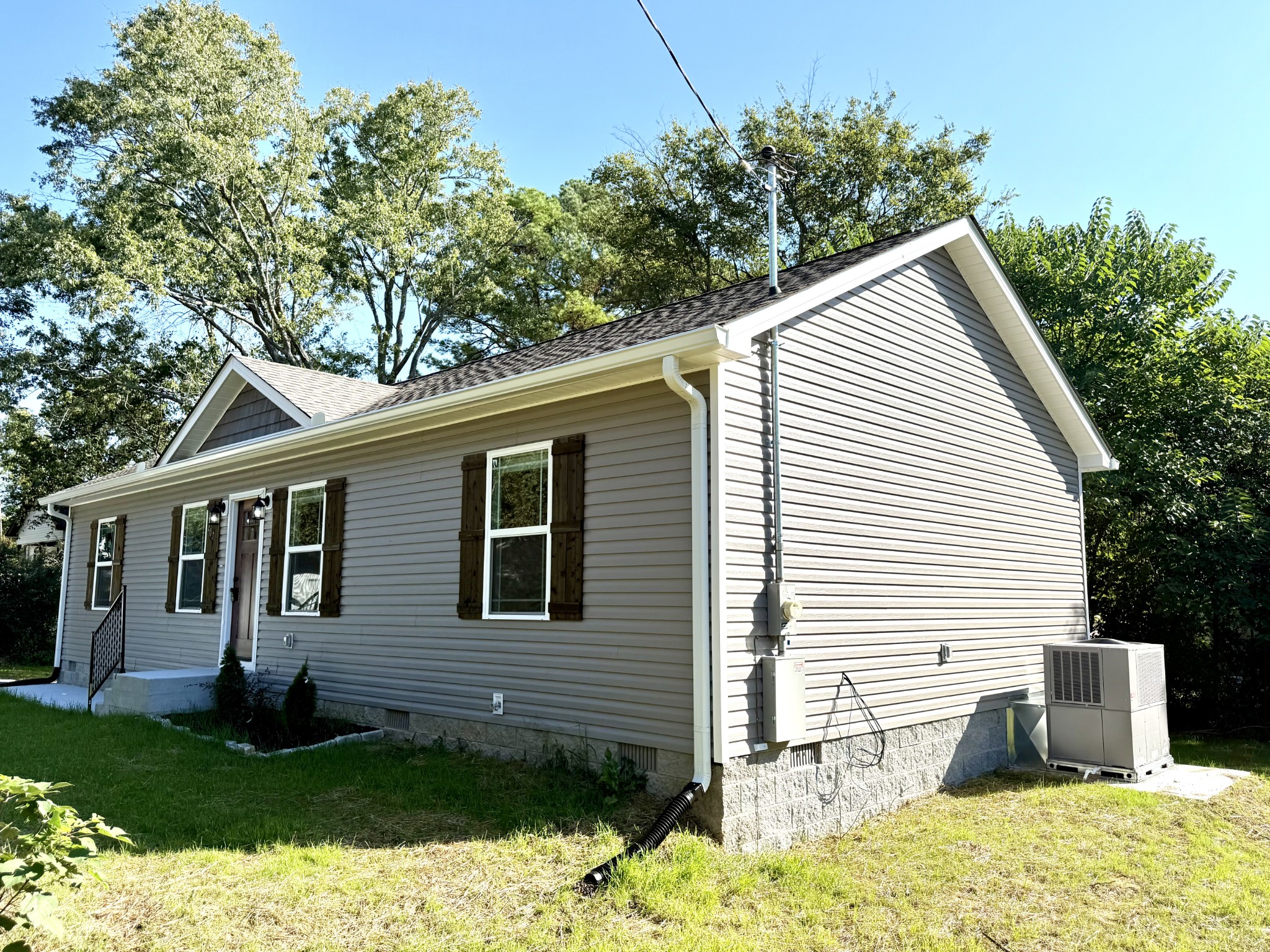 207 Martha St