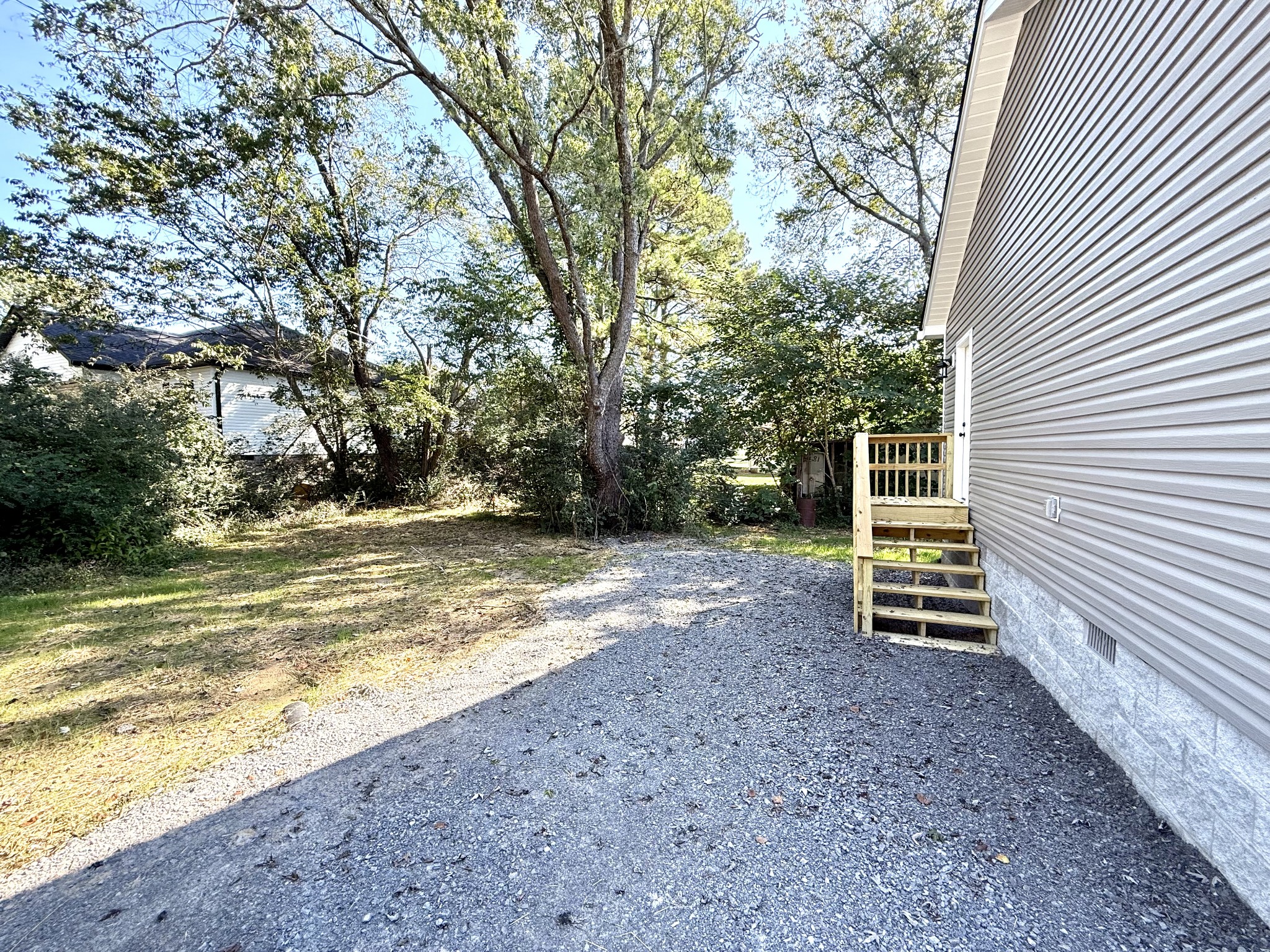 207 Martha St