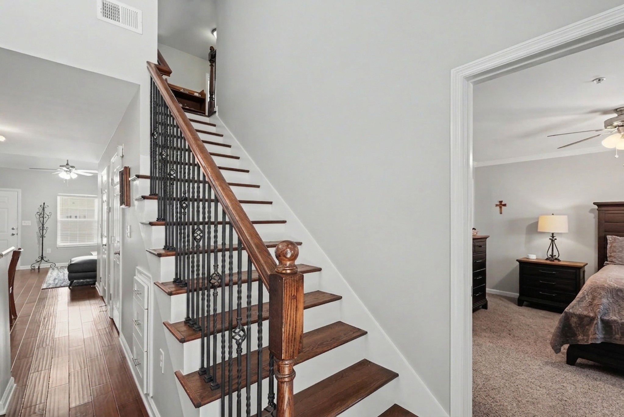 601 Villa Pl