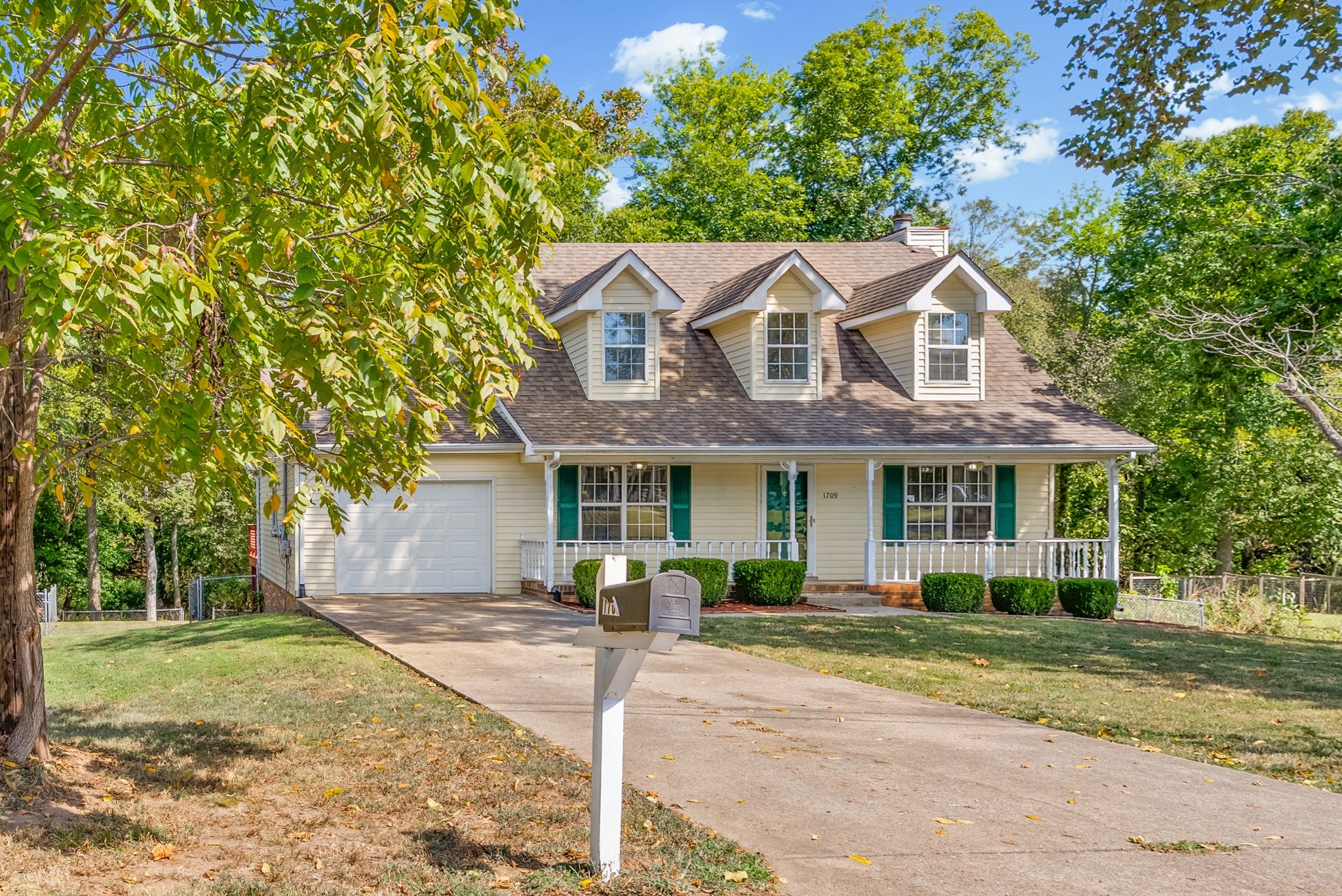 1709 Broadripple Dr