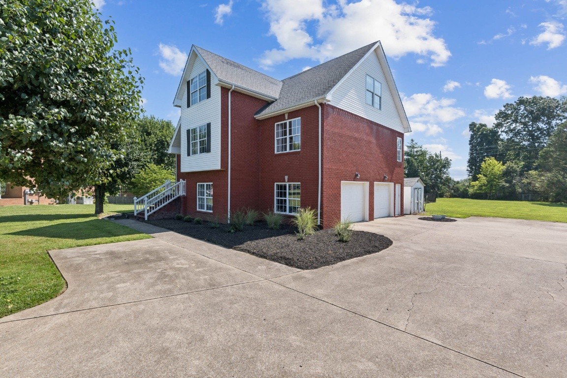 184 Blueberry St