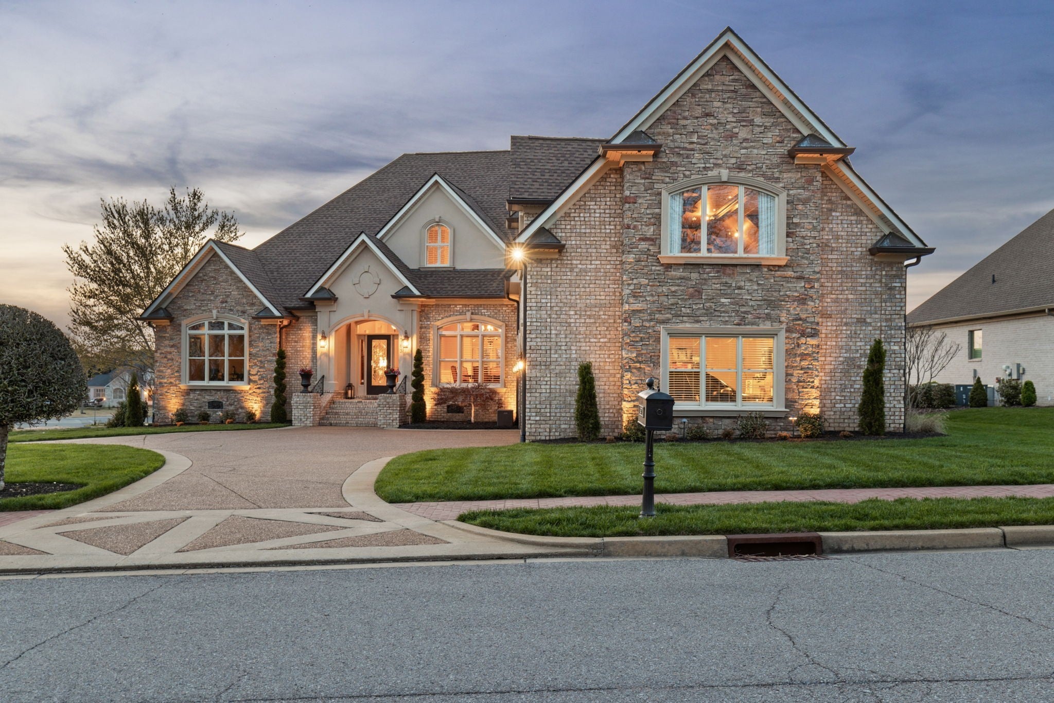 763 Plantation Way