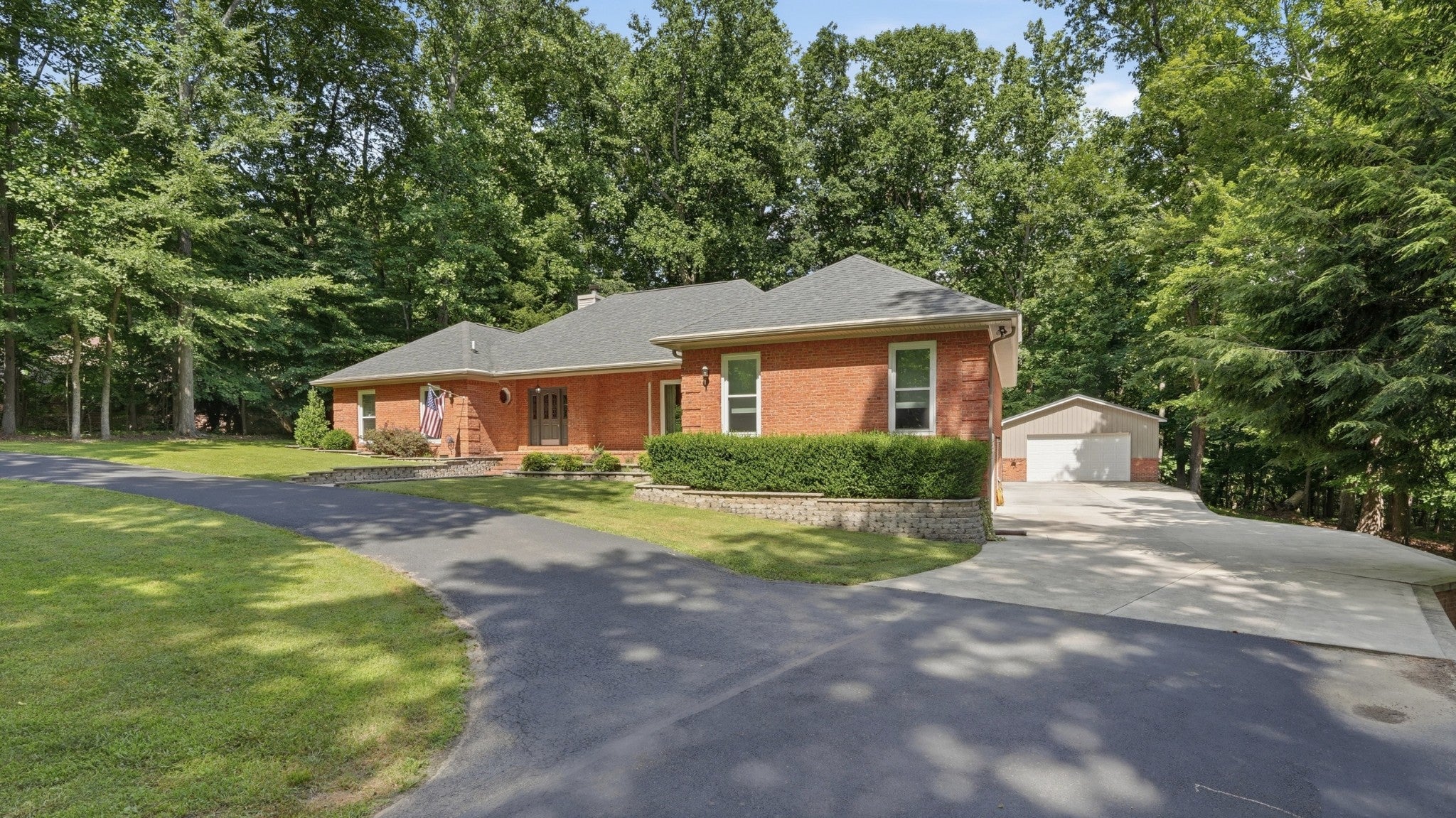 419 Laurel Crown Rd
