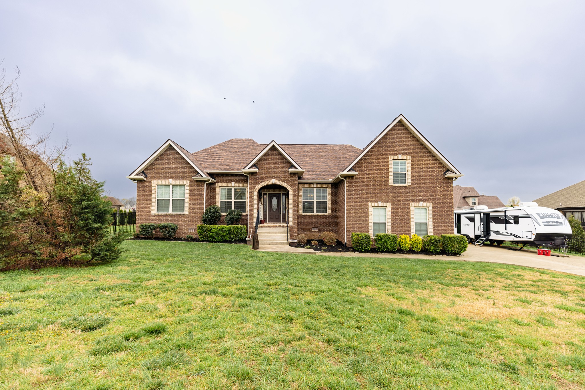 2250 London Ln