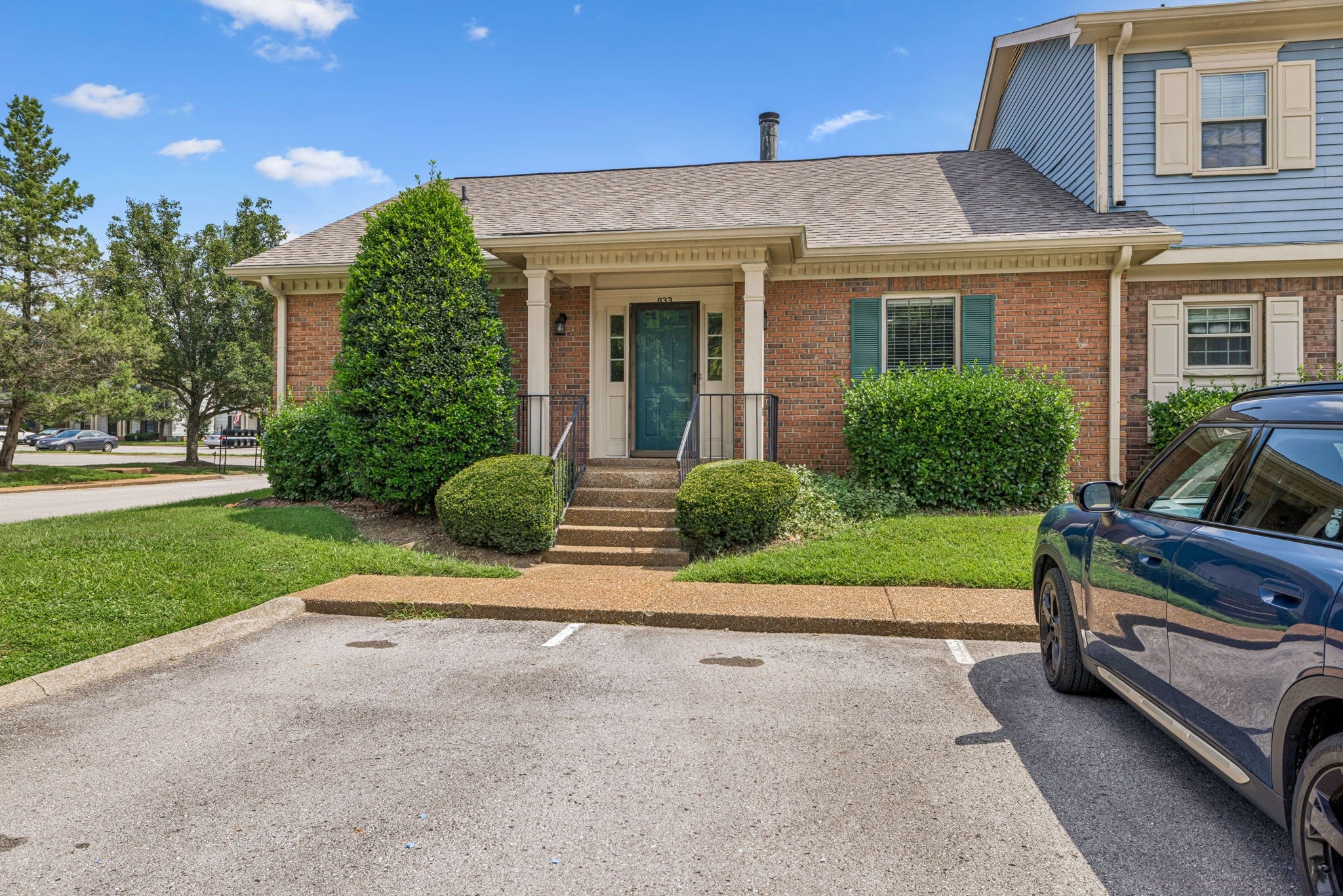 833 Brentwood Pt
