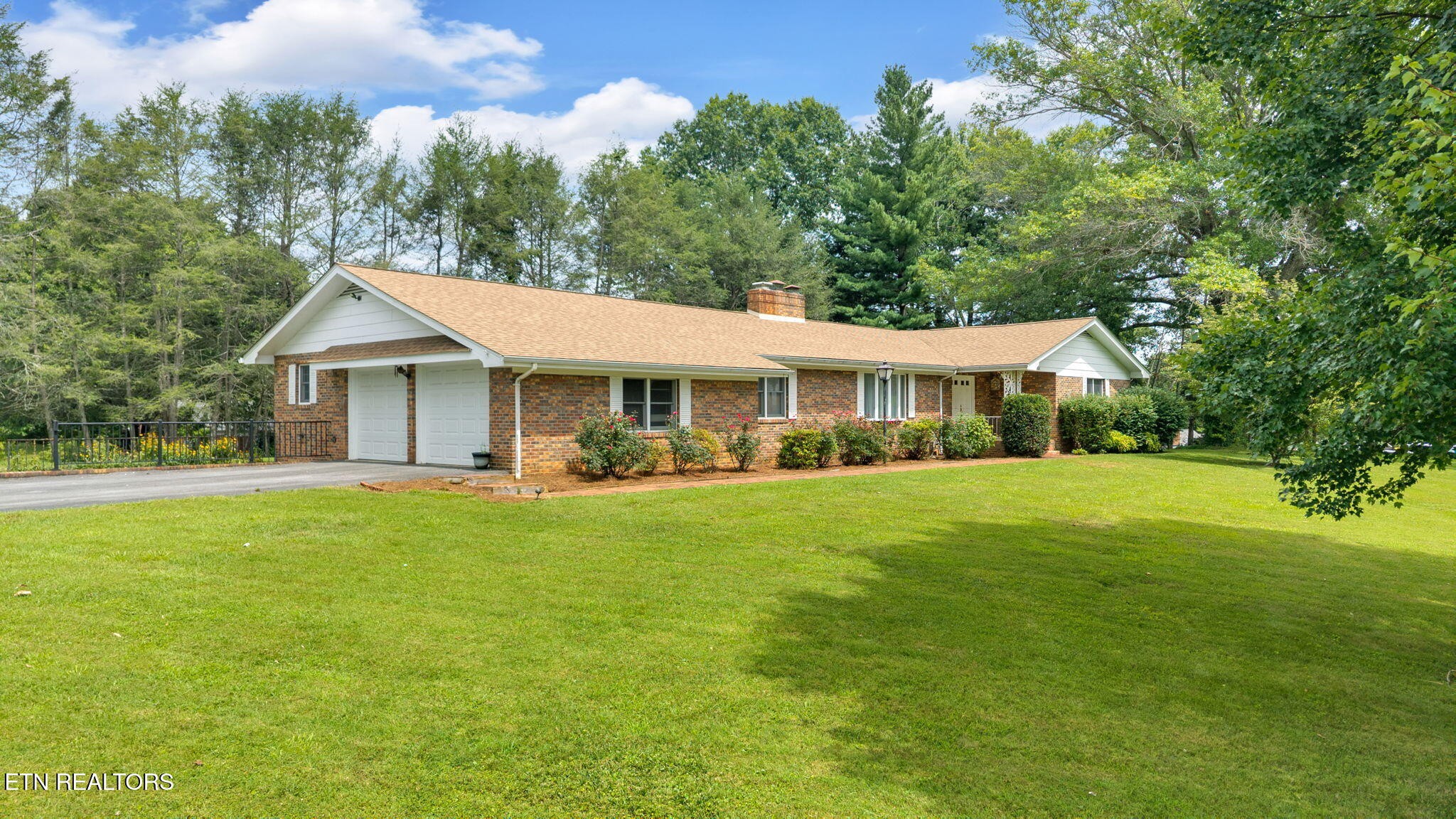 906 Moringside Drive