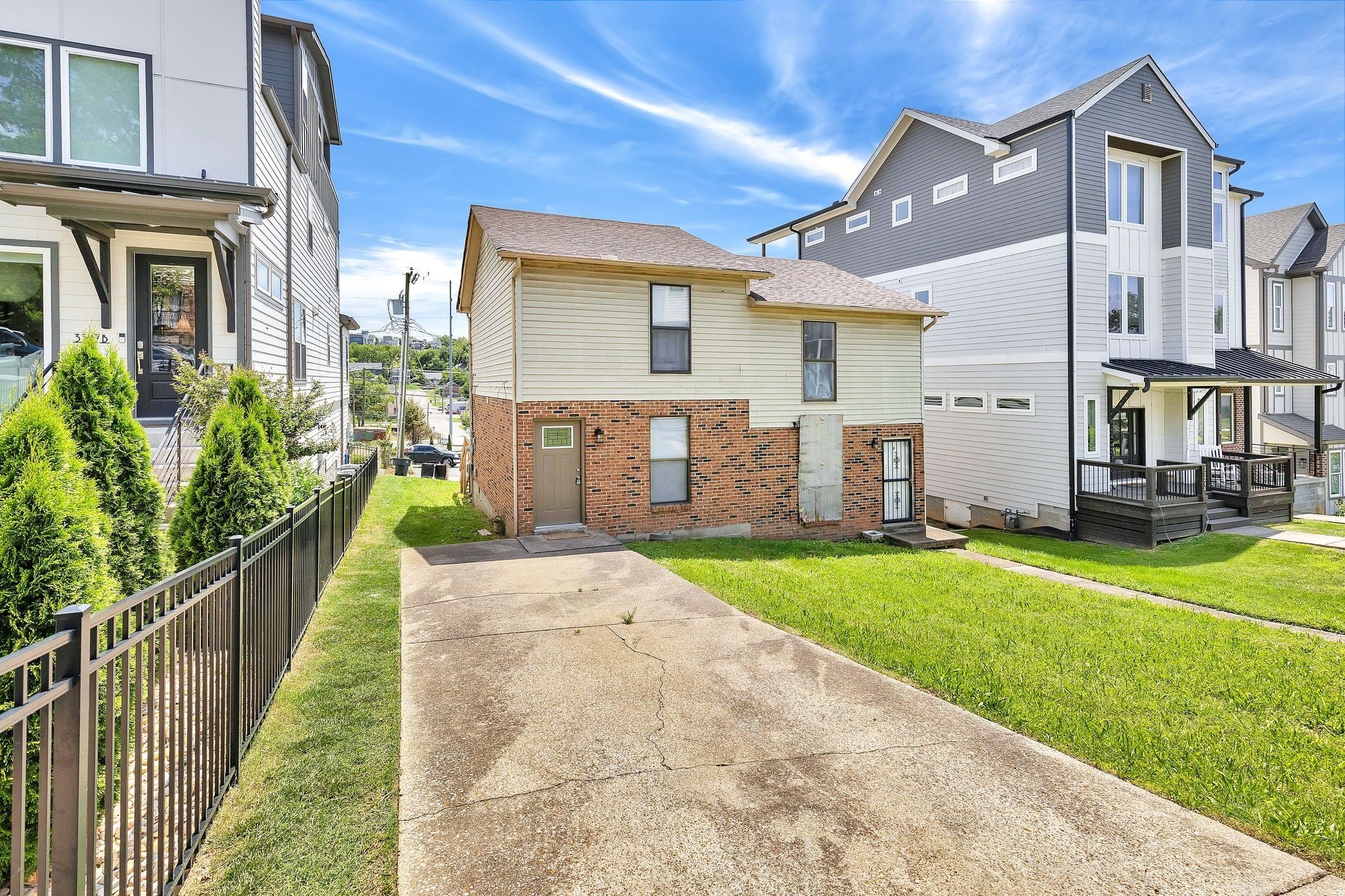 3319A Felicia St