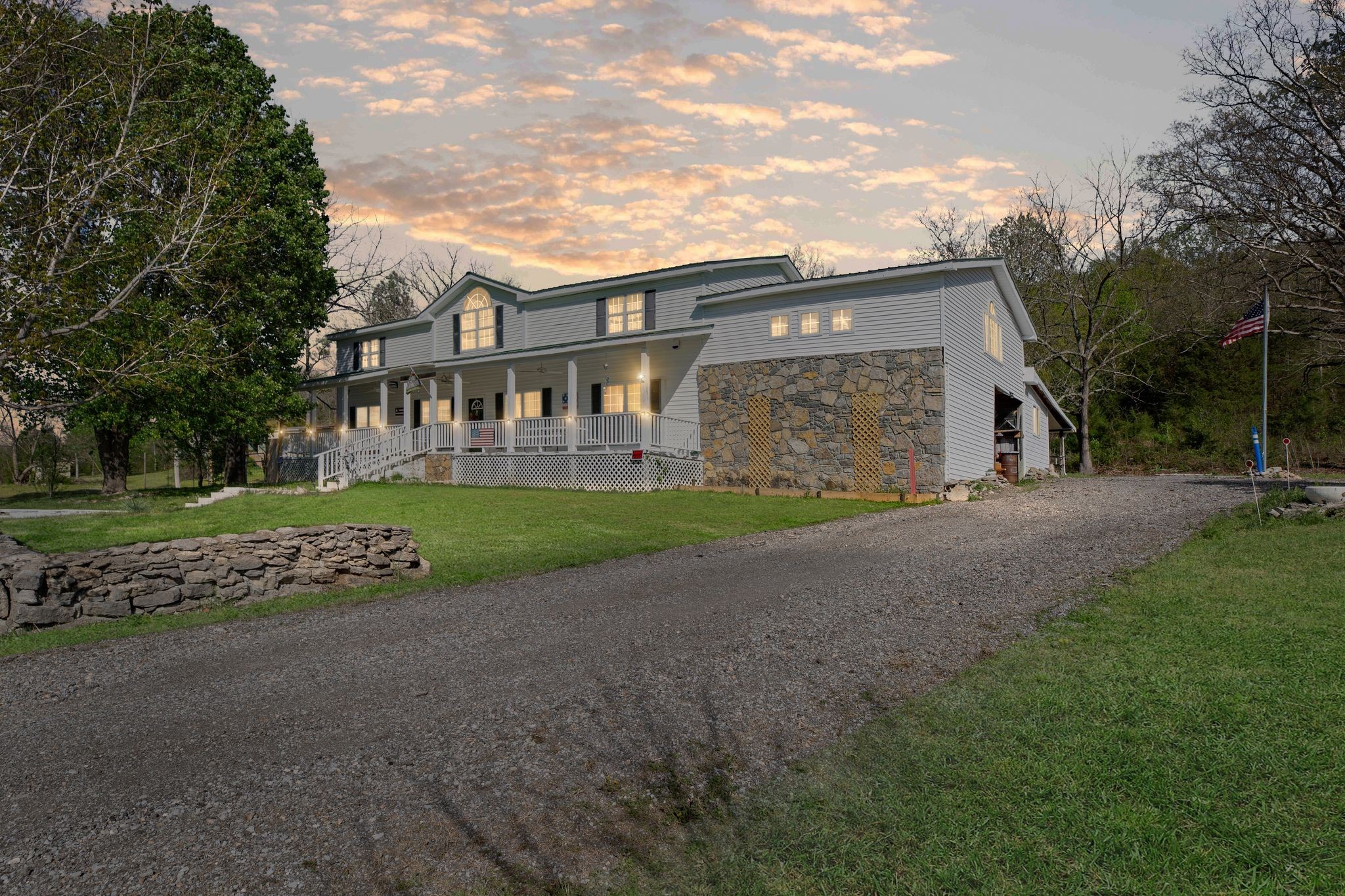 1893 Bradyville Rd