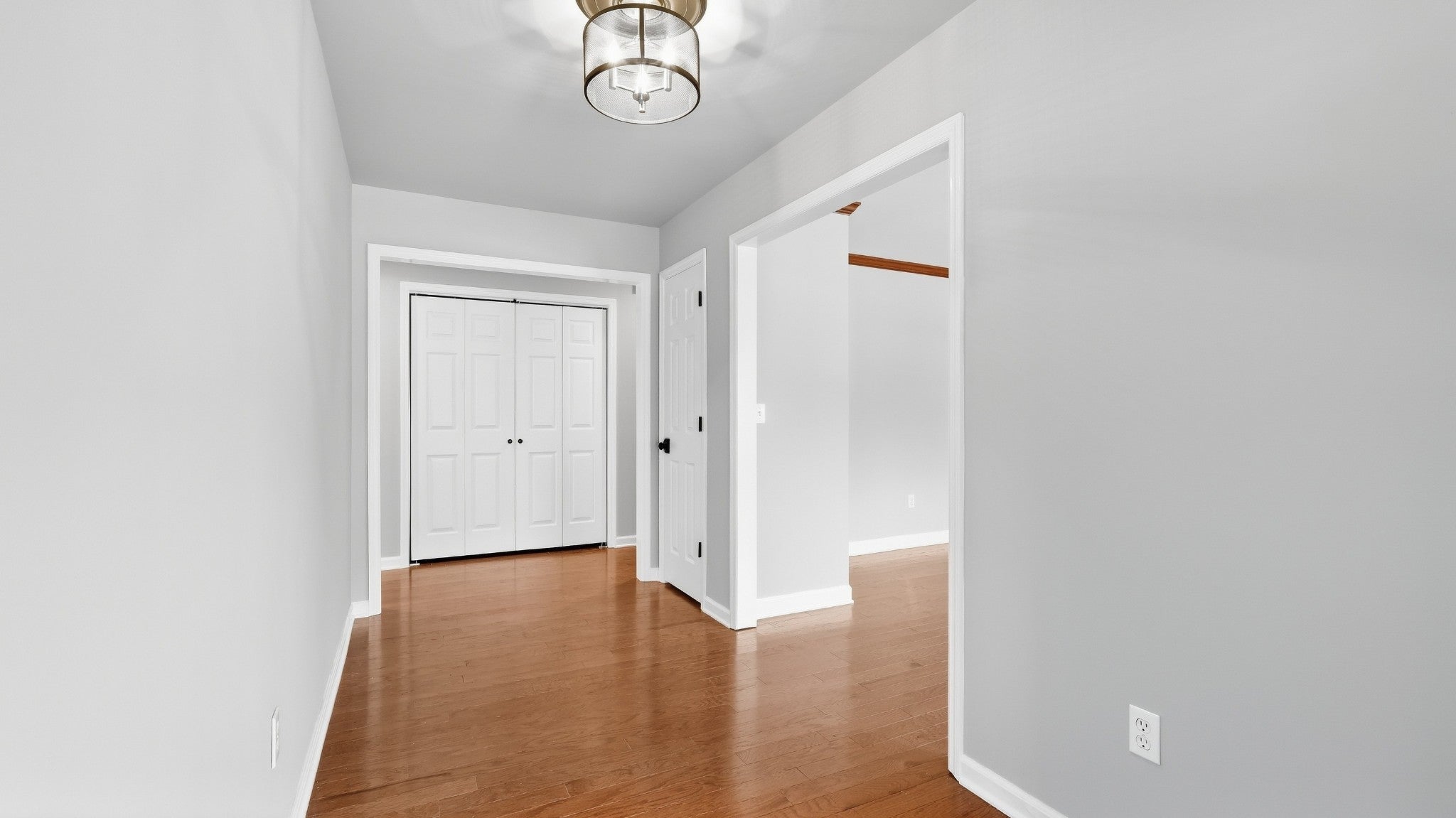 104 Oakmont Dr