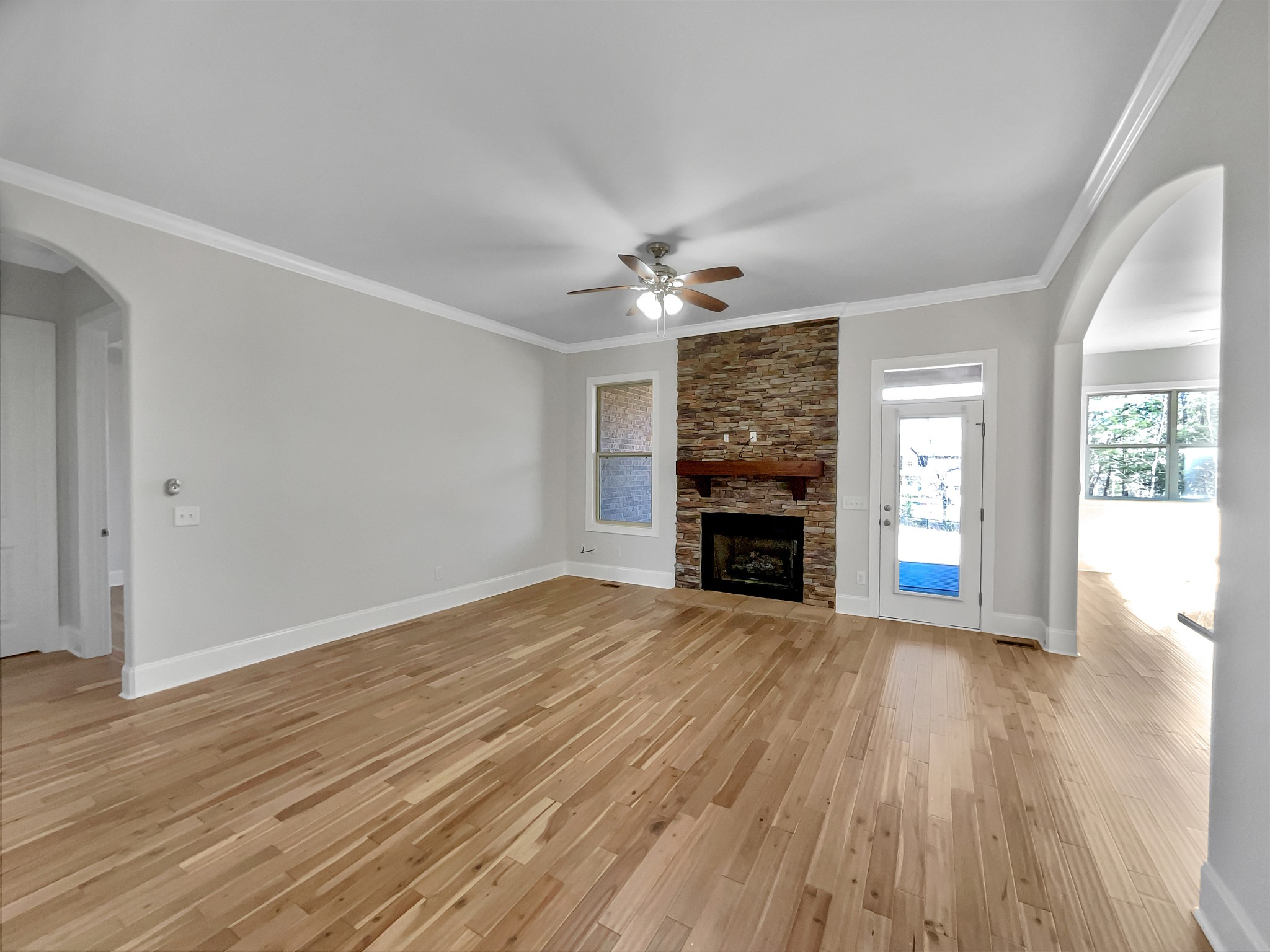 117 Holywell Ct