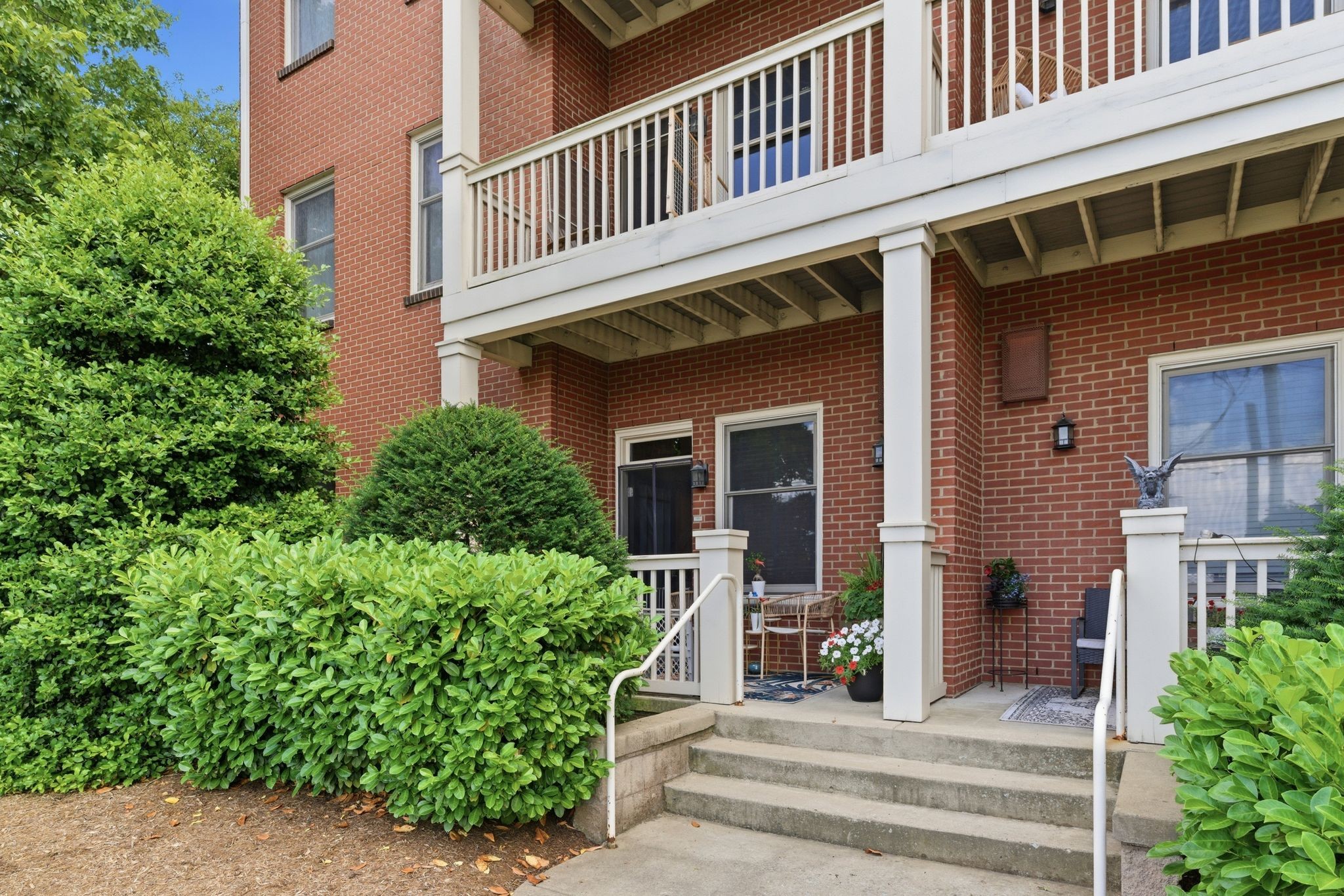 800 Woodland St 101