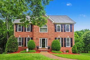 808 Overhills Dr