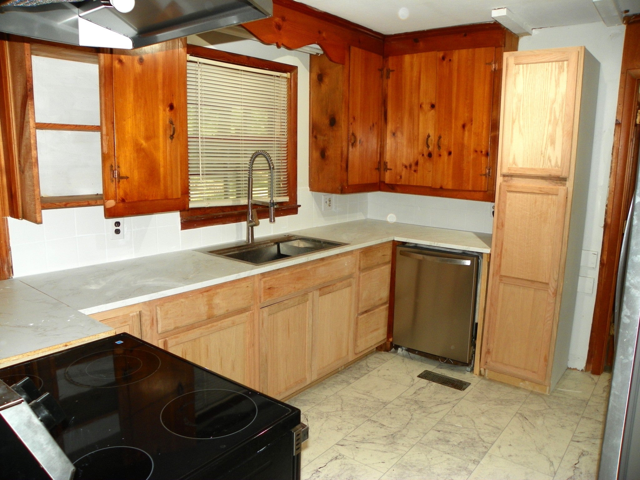 2370 Yager Rd