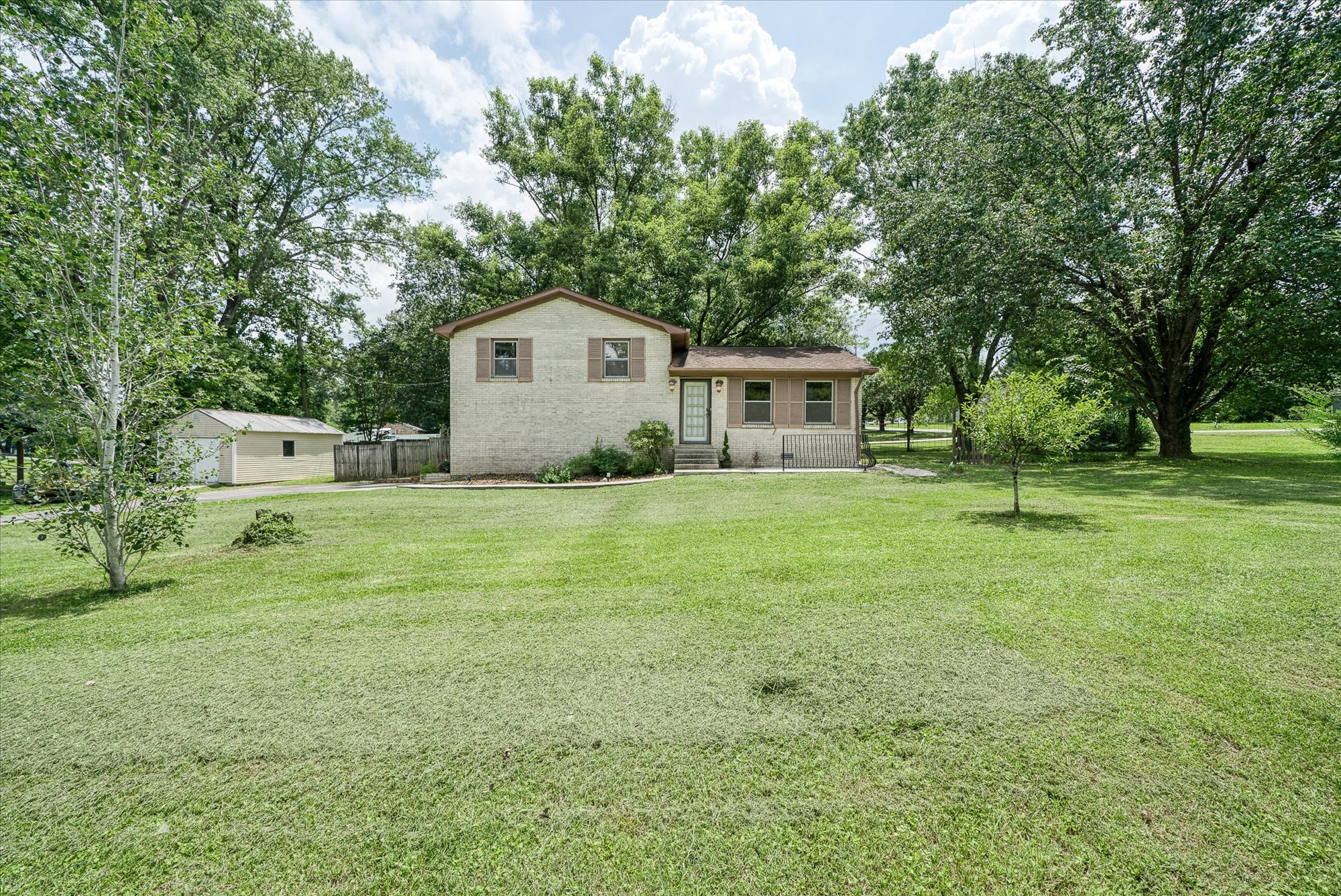 11 Battlefield Rd