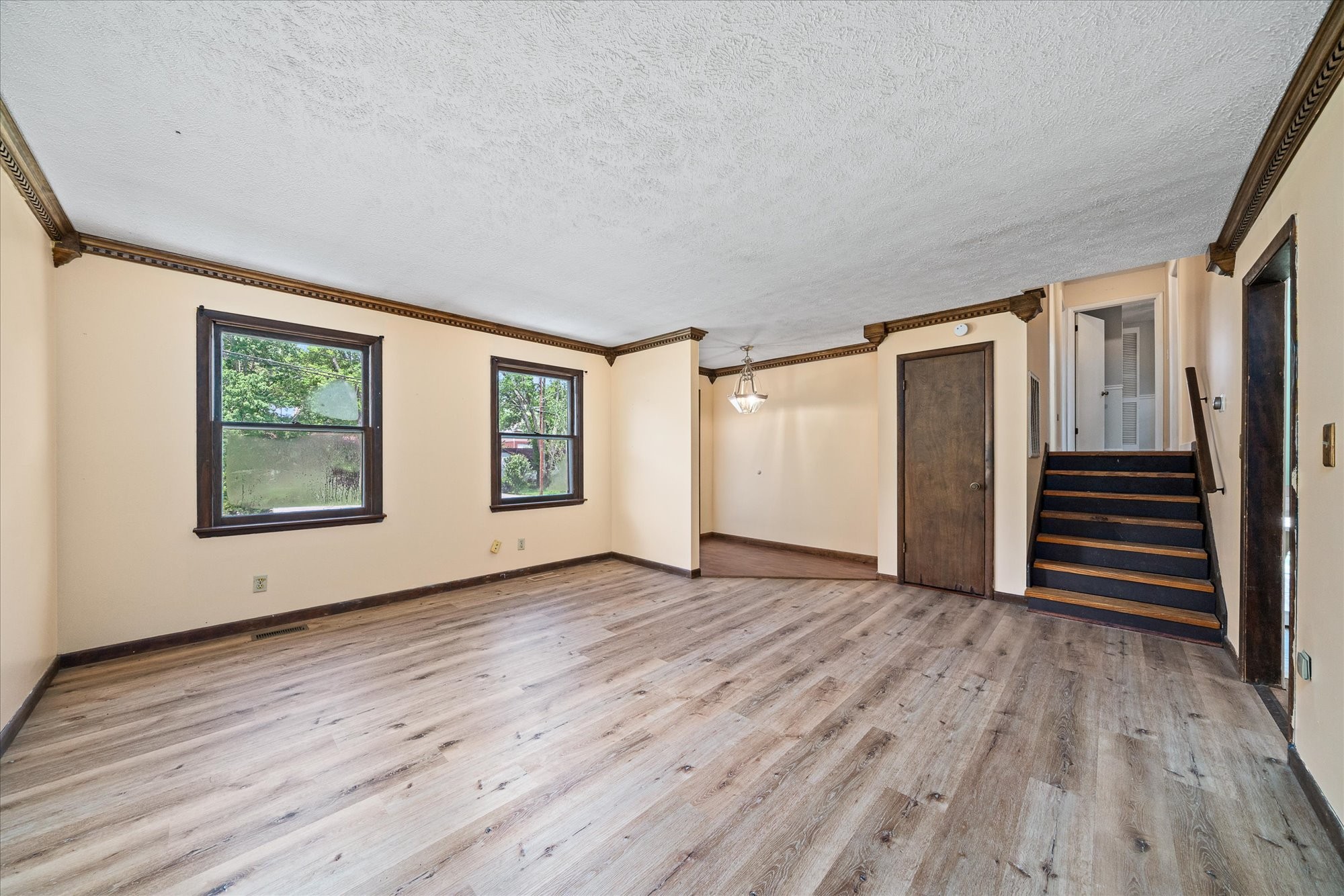 11 Battlefield Rd