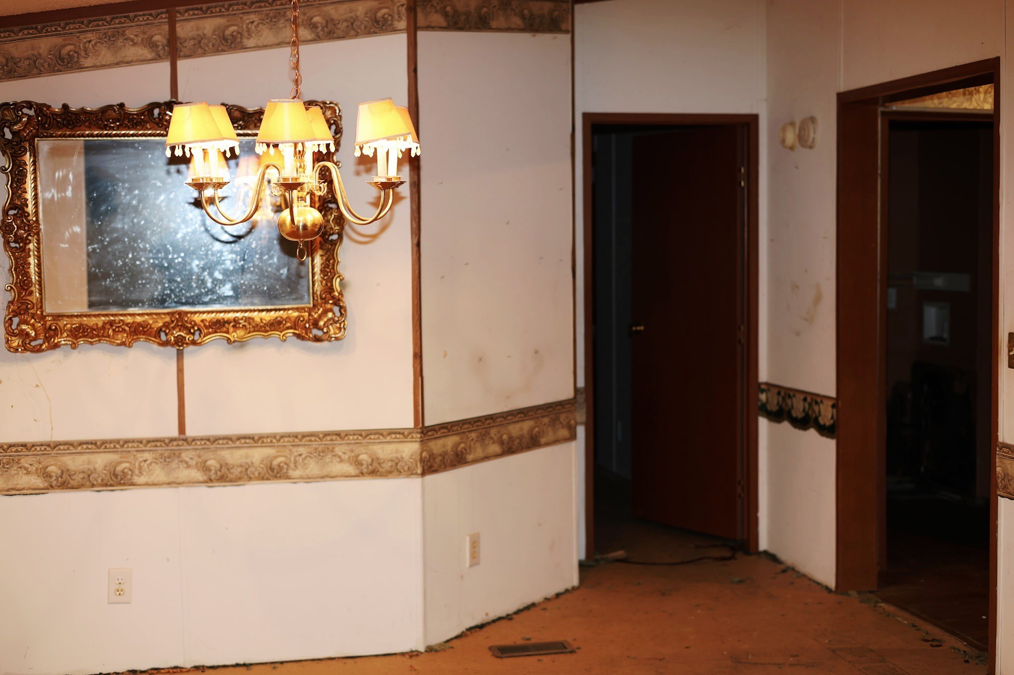 1050 Macon Wall Rd