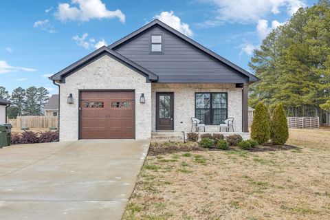 113 Fairway Dr Lawrenceburg TN 38464