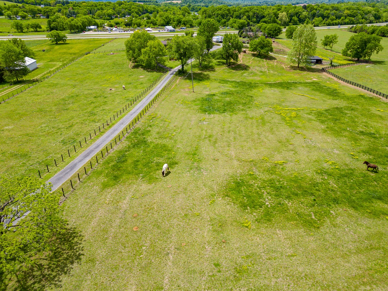 Photo 4 of 70 of 429 Hicks Cut Rd house