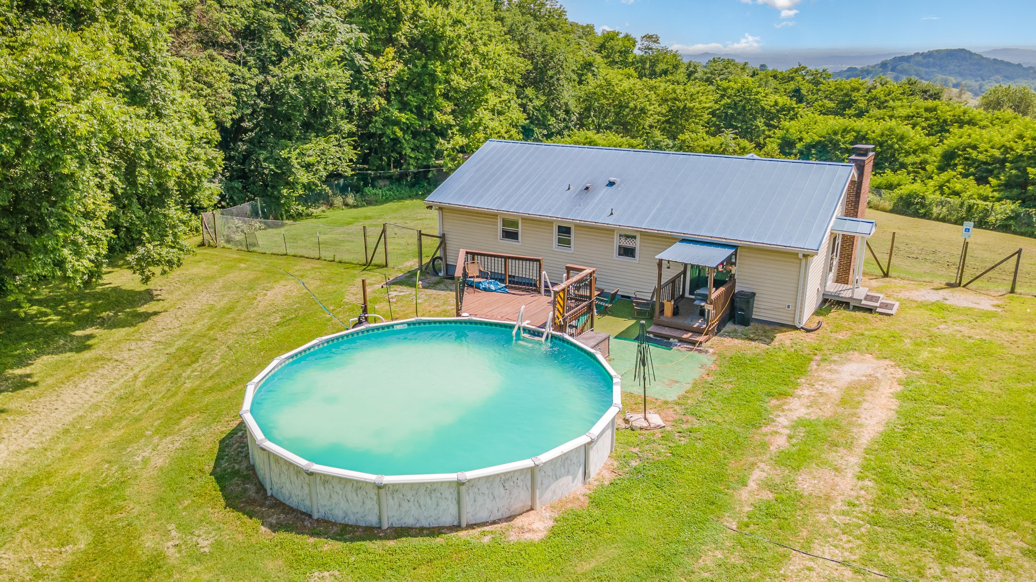 6857 Pulltight Hill Rd