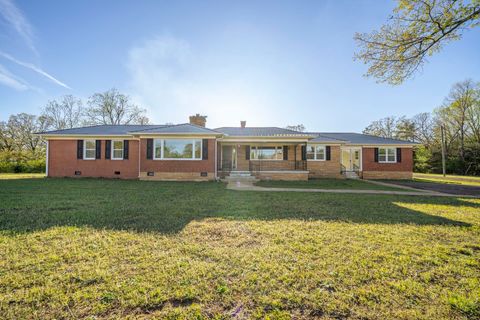 Photo of 10135 Hwy 128 St, Savannah, TN 38372 (MLS # 3170002)