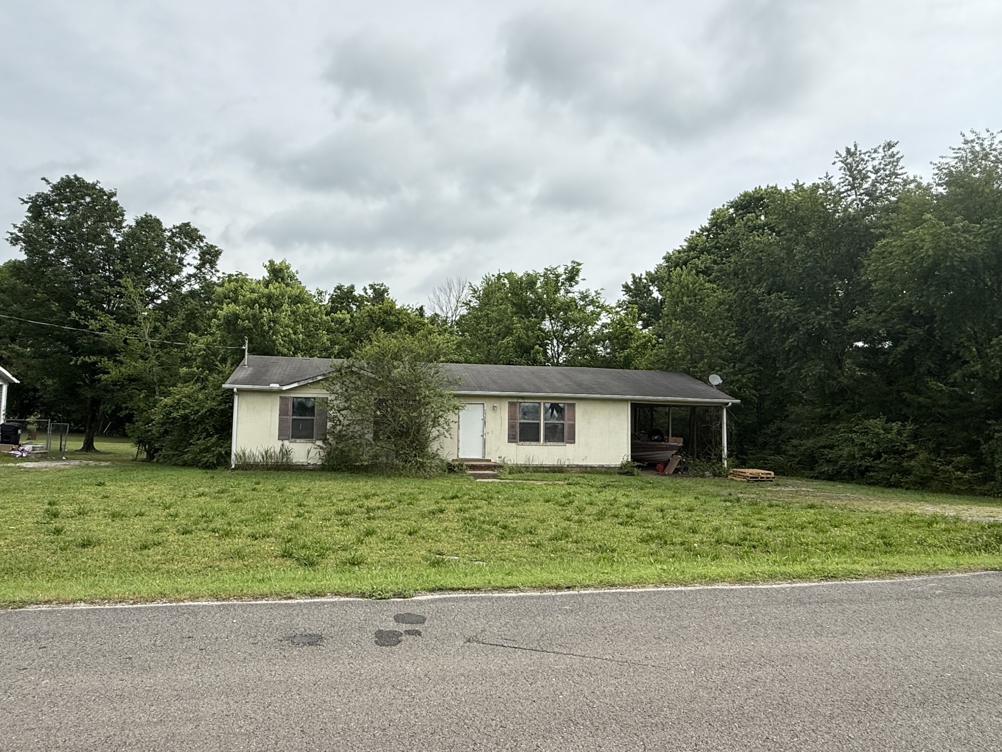 Middle Tennessee Properties 1 2468 River Oaks Dr
