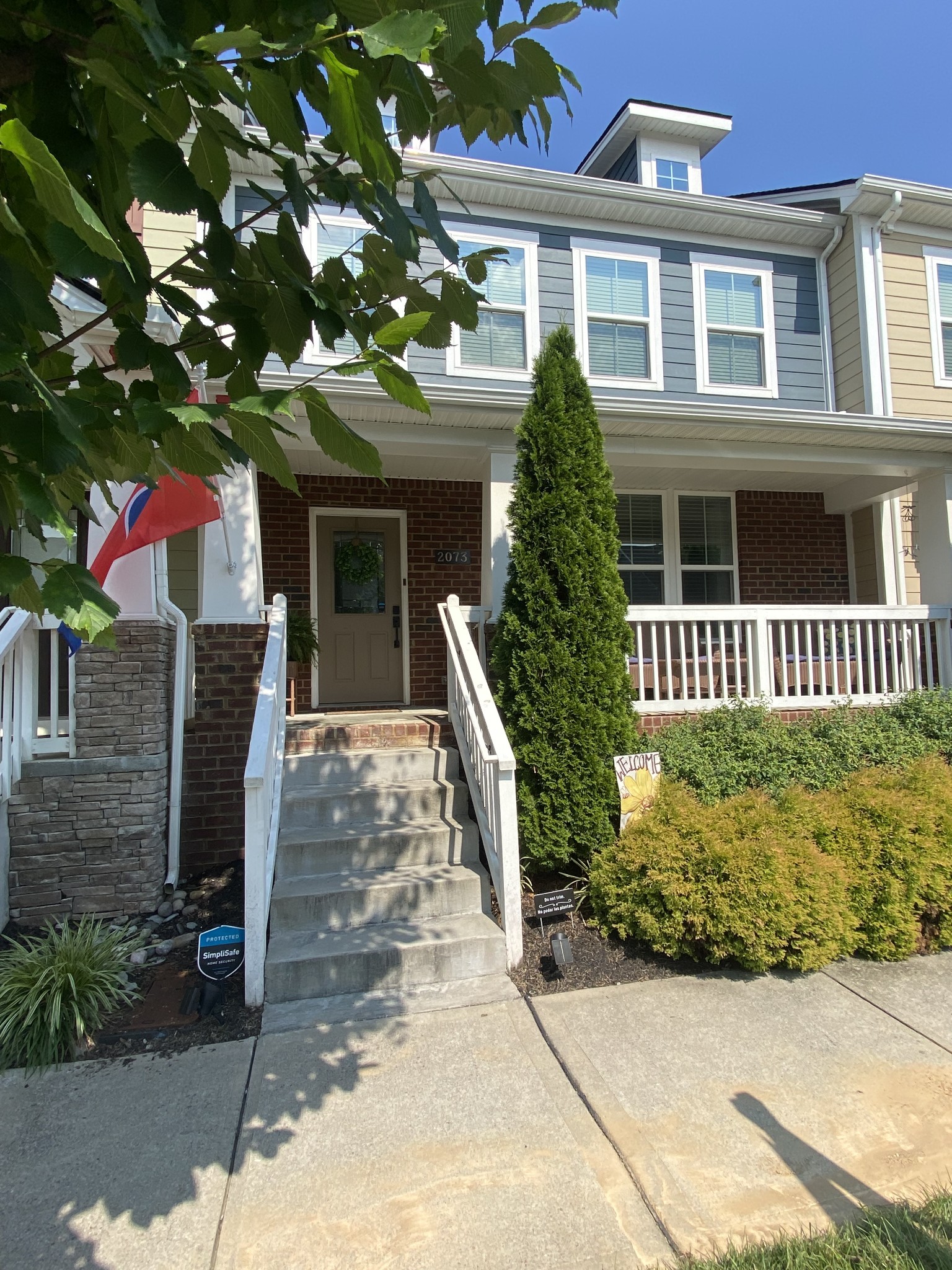 2073 Oglethorpe Dr