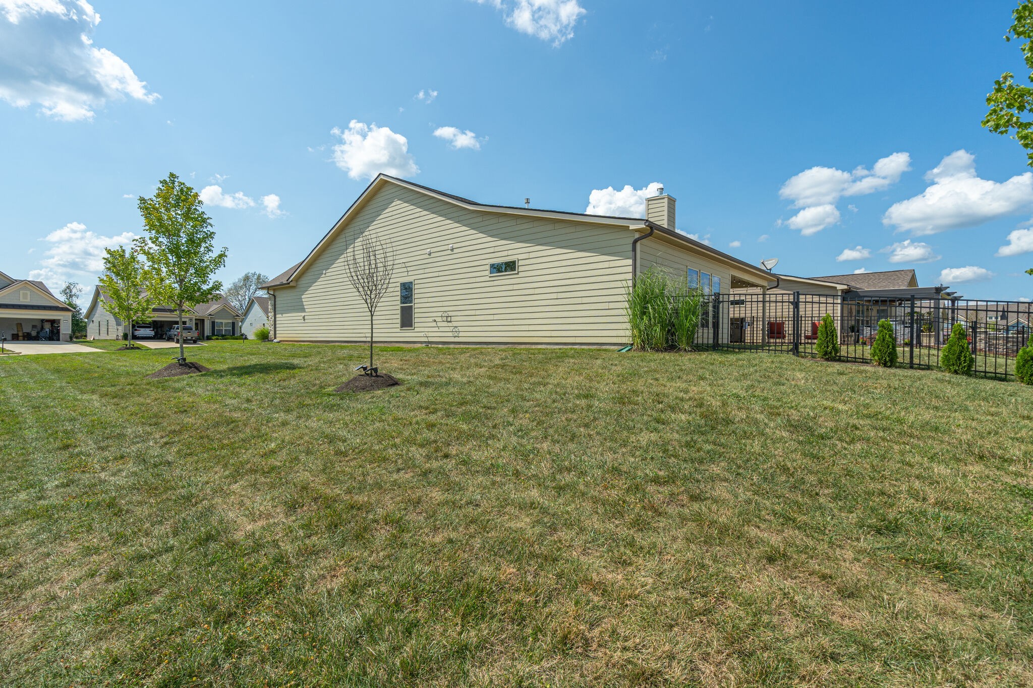 2212 Henderson Dr