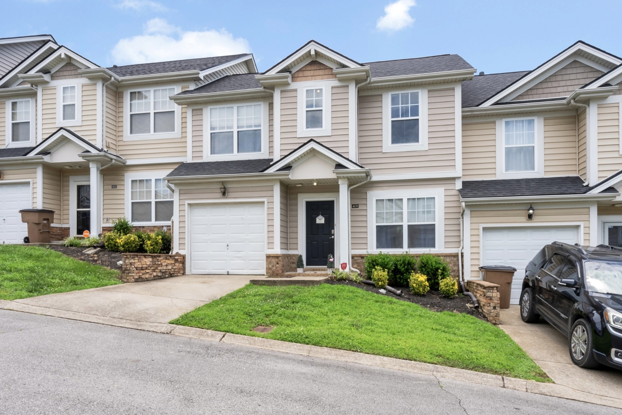 1515 Bridgecrest Dr 408