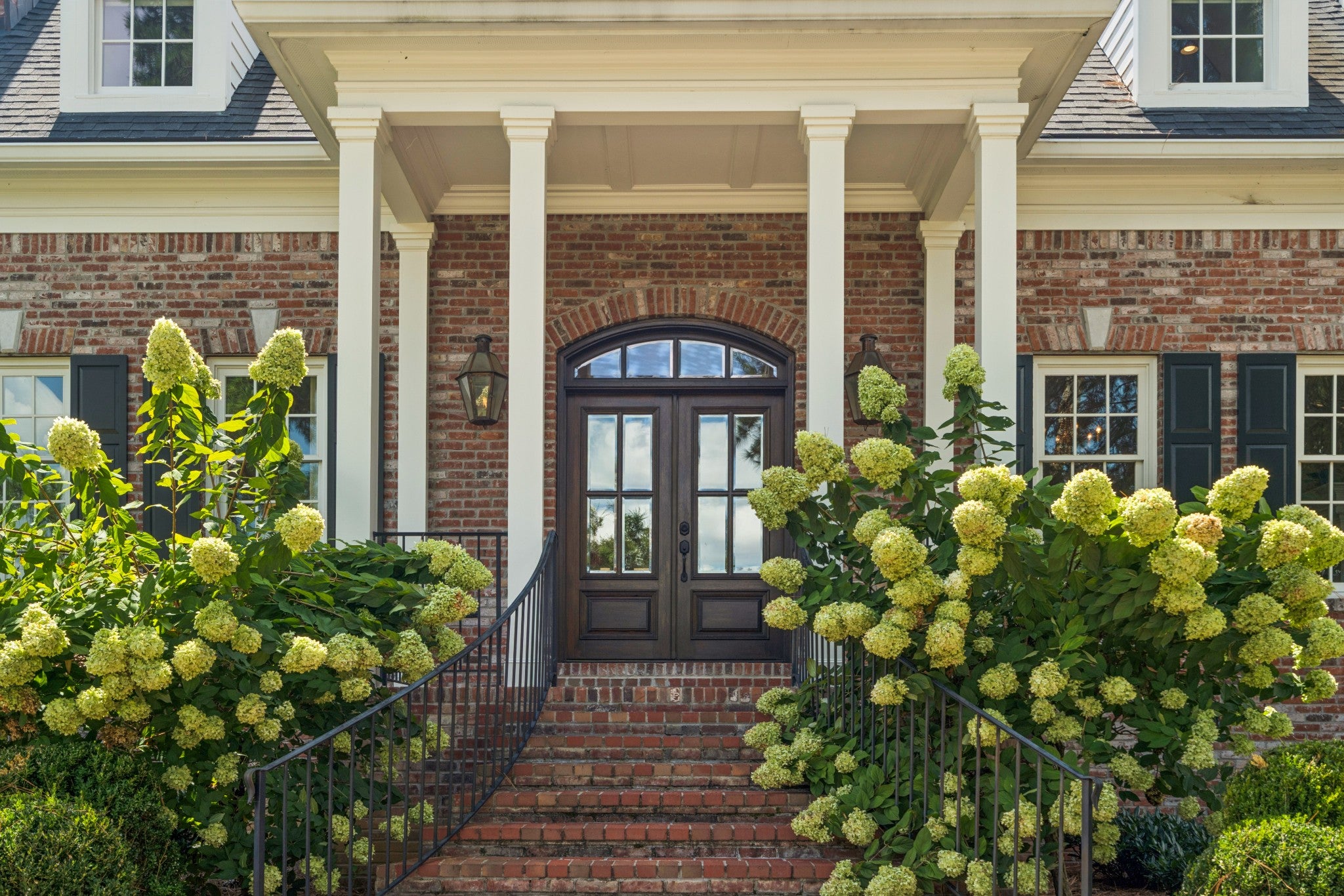 205 W Meade Dr