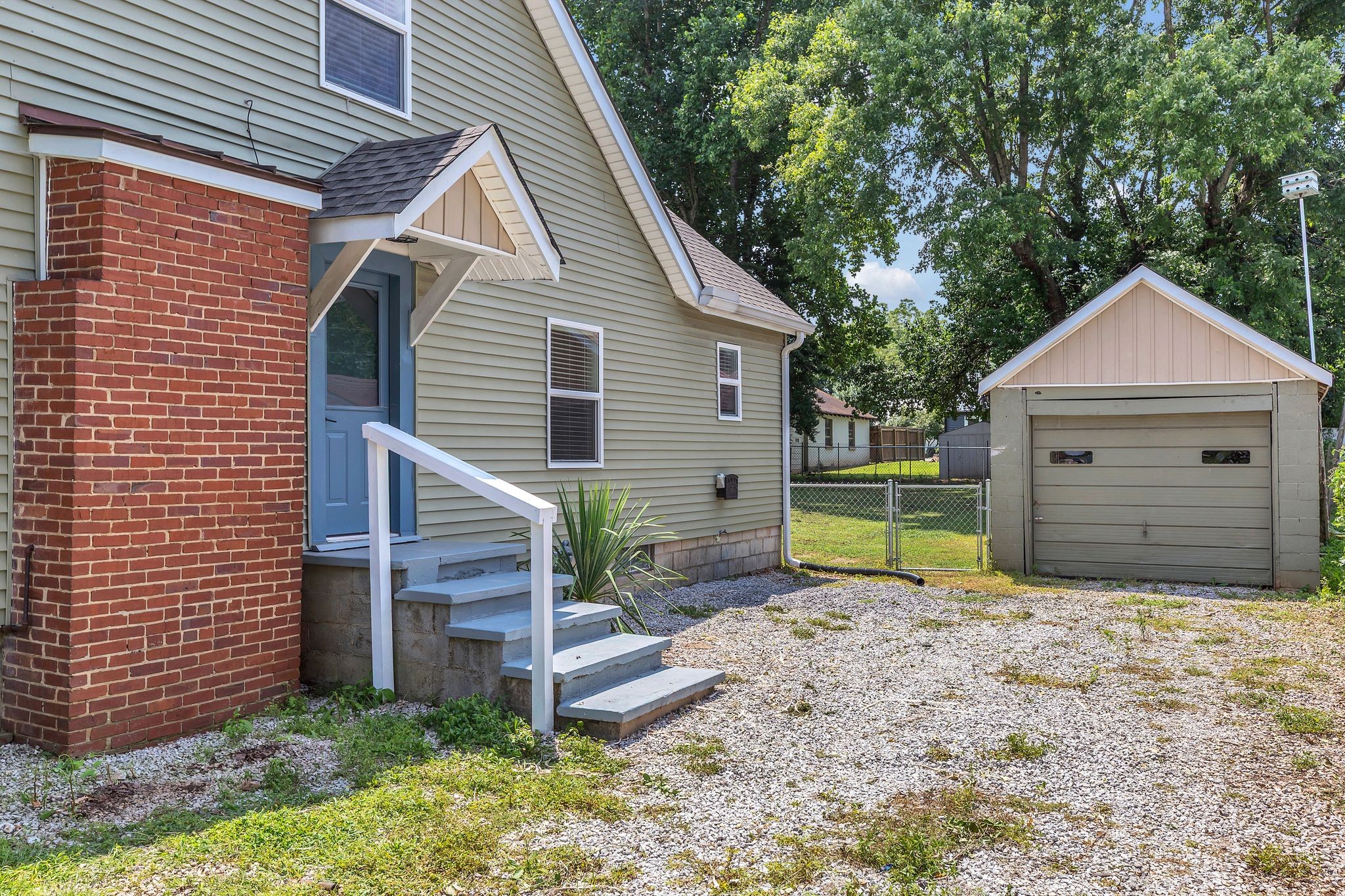 123 Mount View Ave