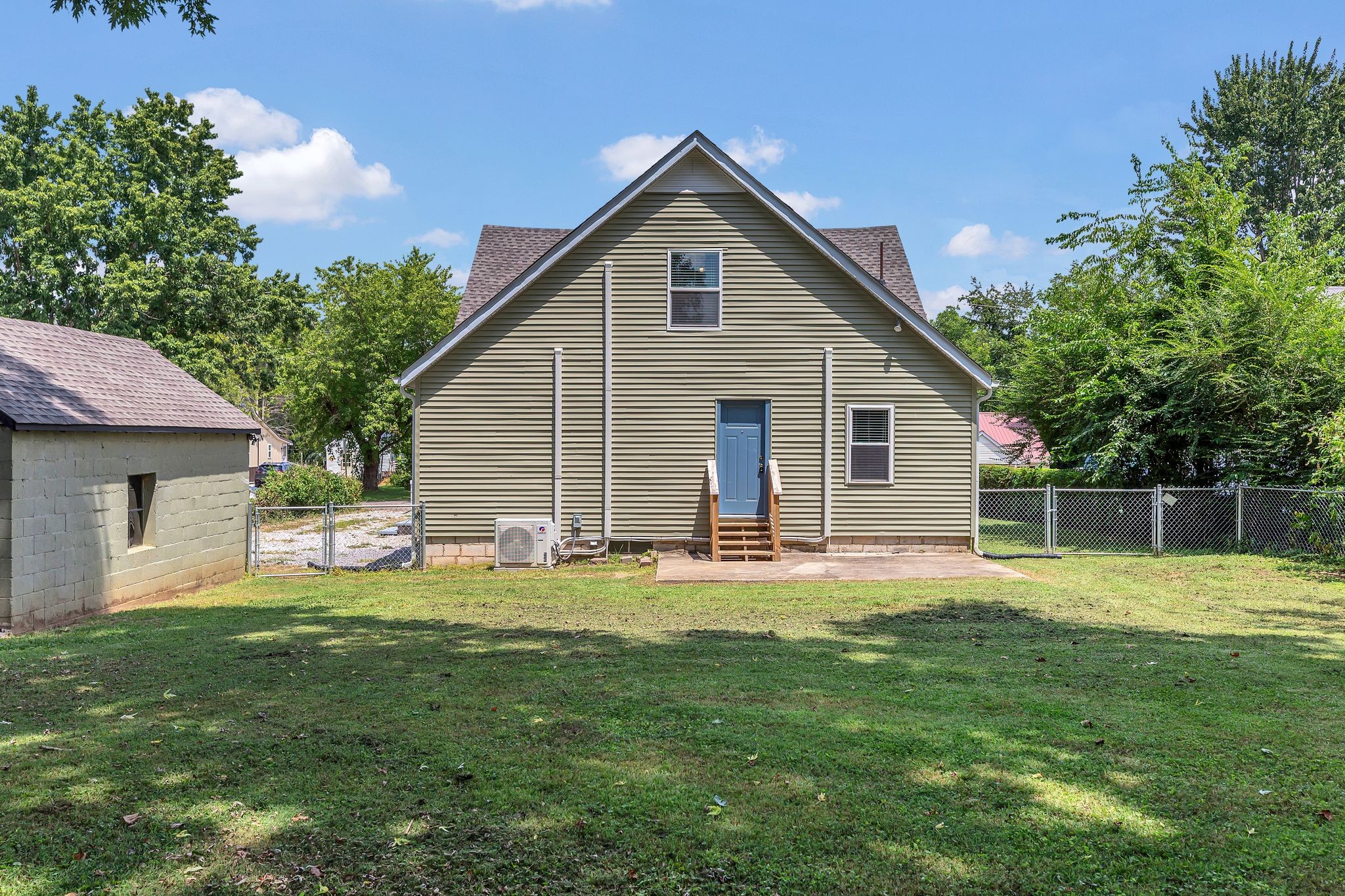 123 Mount View Ave