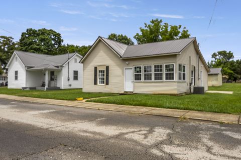 102 Hodges St N Cowan TN 37318