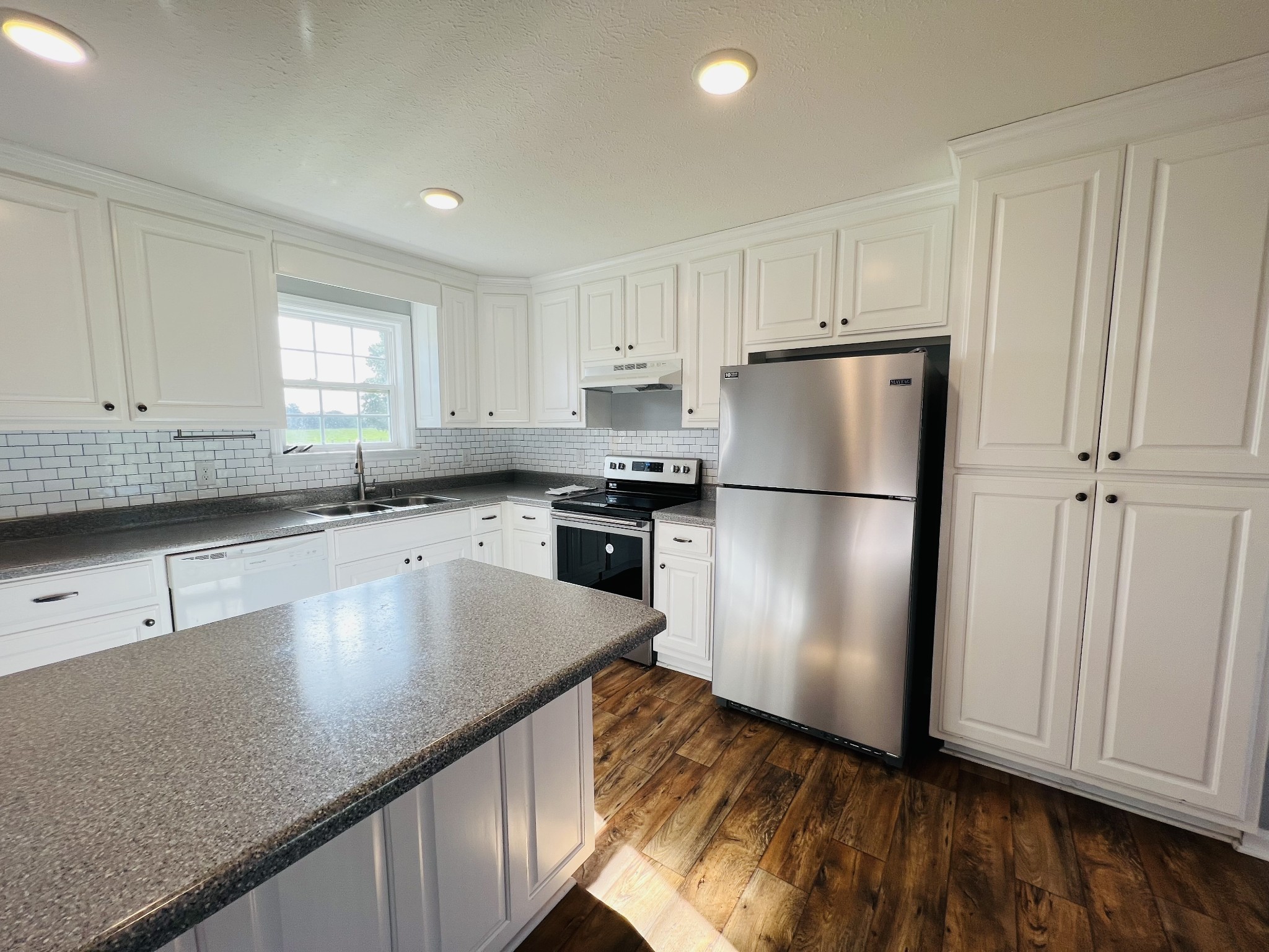 4977 Little Dry Creek Rd