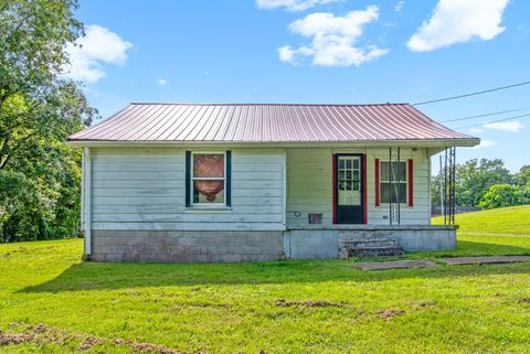 154 Crains Landing Rd Dover TN 37058