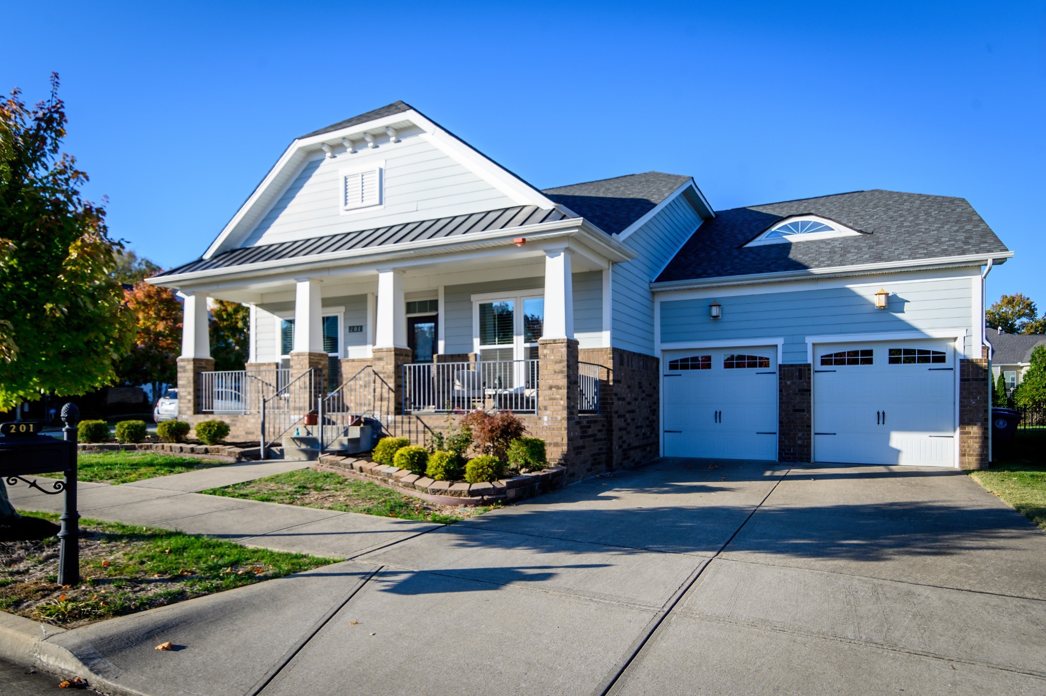 201 Cooper Ledge Cir