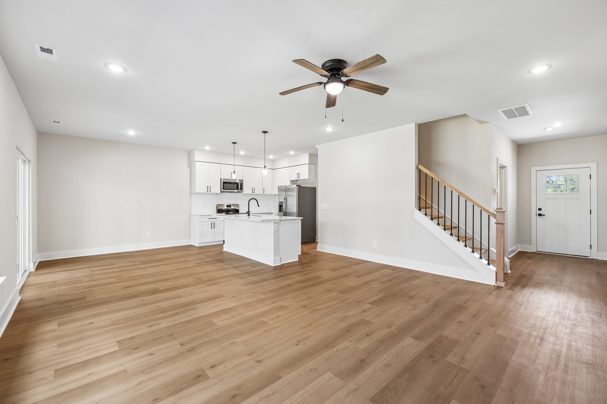 1048 Stagecoach Dr