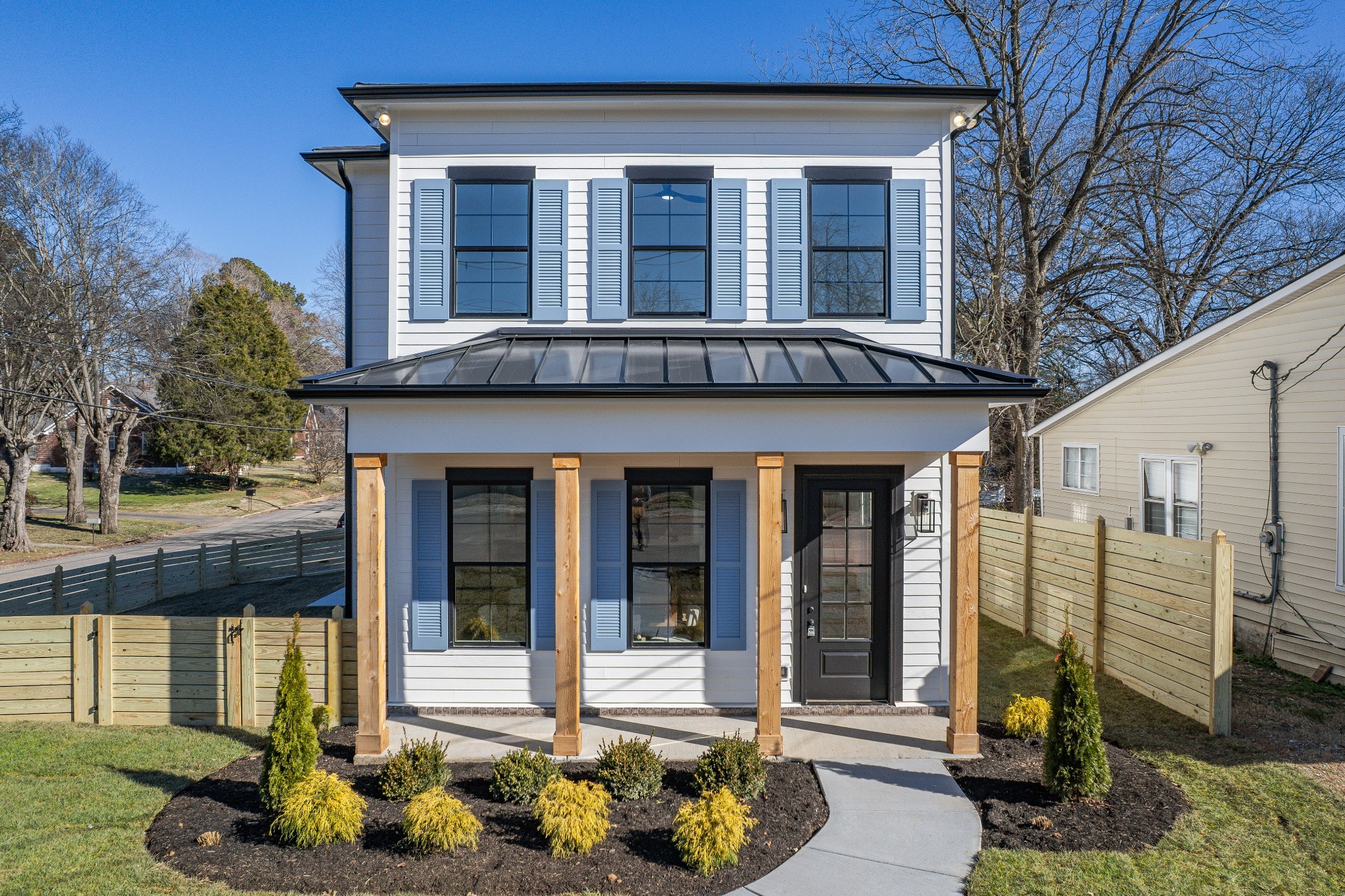 414 Conant St