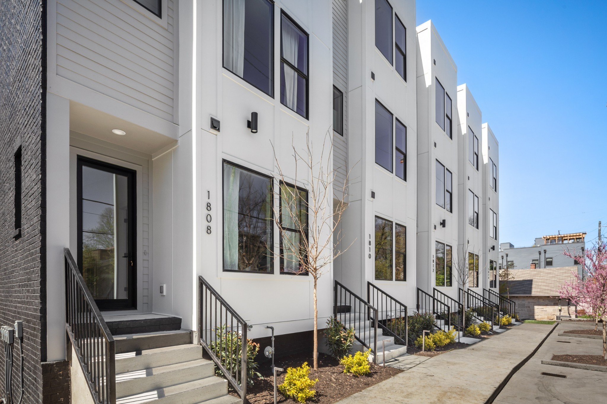 1814 Wedgewood Ave 17