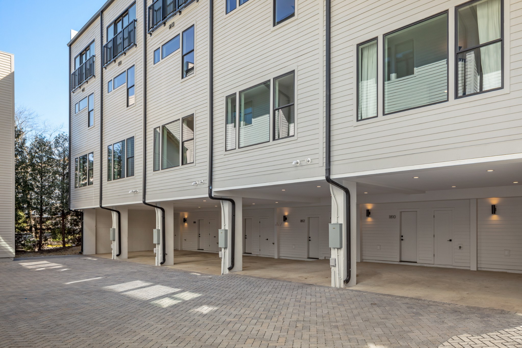 1814 Wedgewood Ave 17