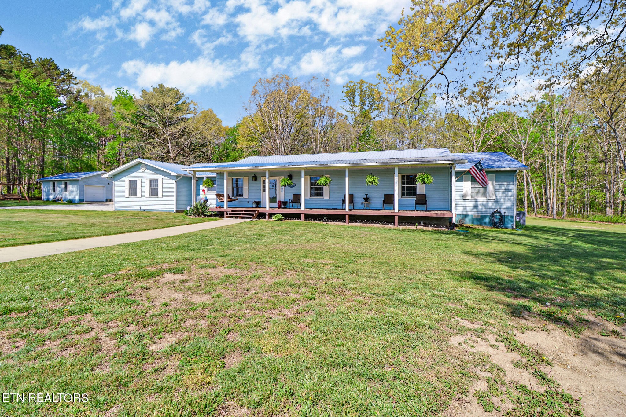 220 Old Gatewood Ford Rd