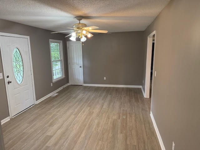 446 Treetop Trl