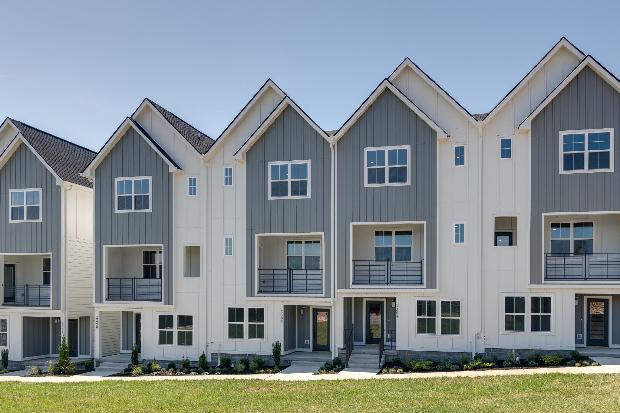 3-bed listing at 3216 Conviser Dr, Nashville