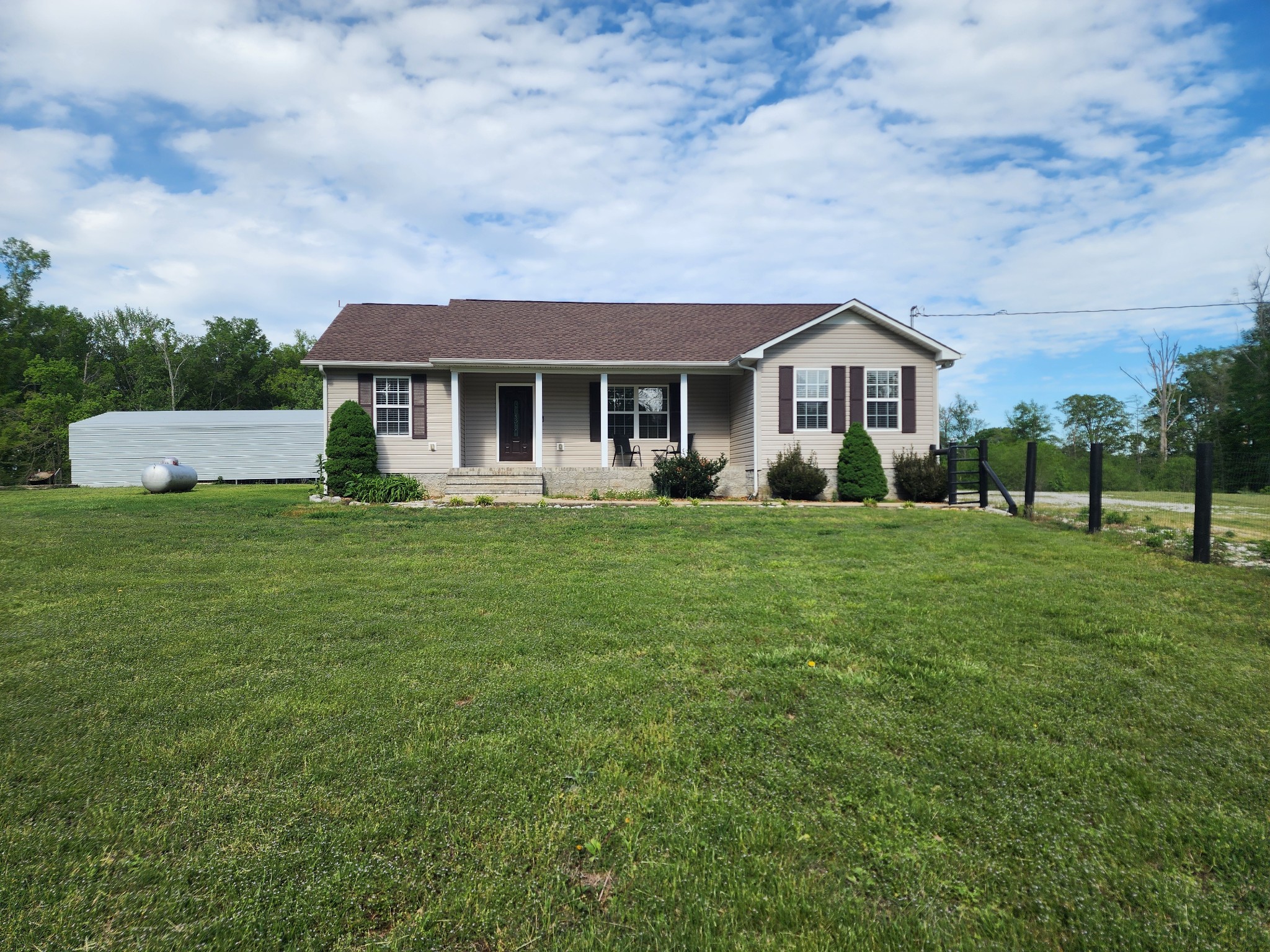 655 Clark Rd