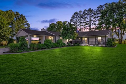 8801 Cedar Grove Rd Cross Plains TN 37049