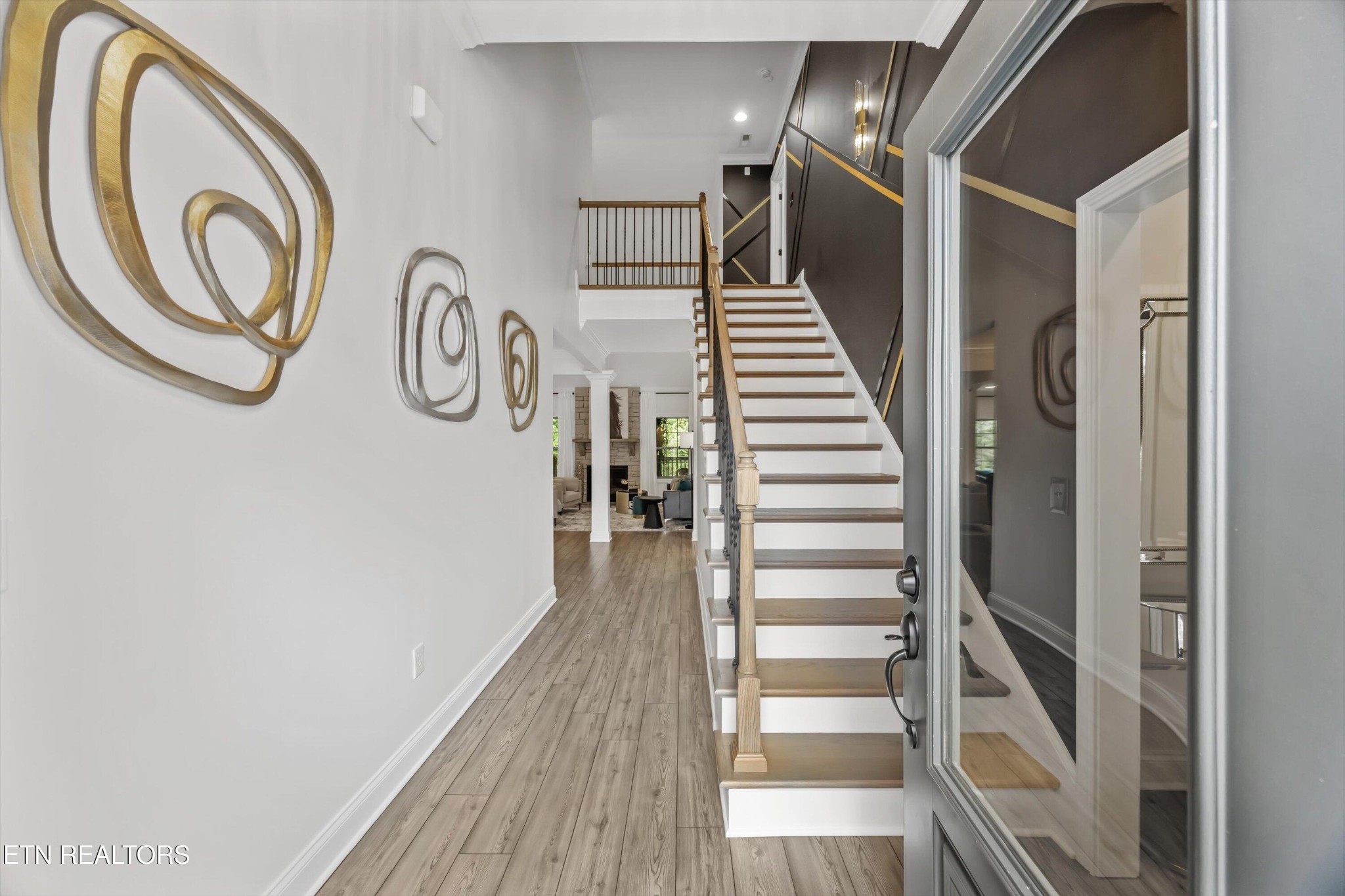 9327 Paradise Valley Lane