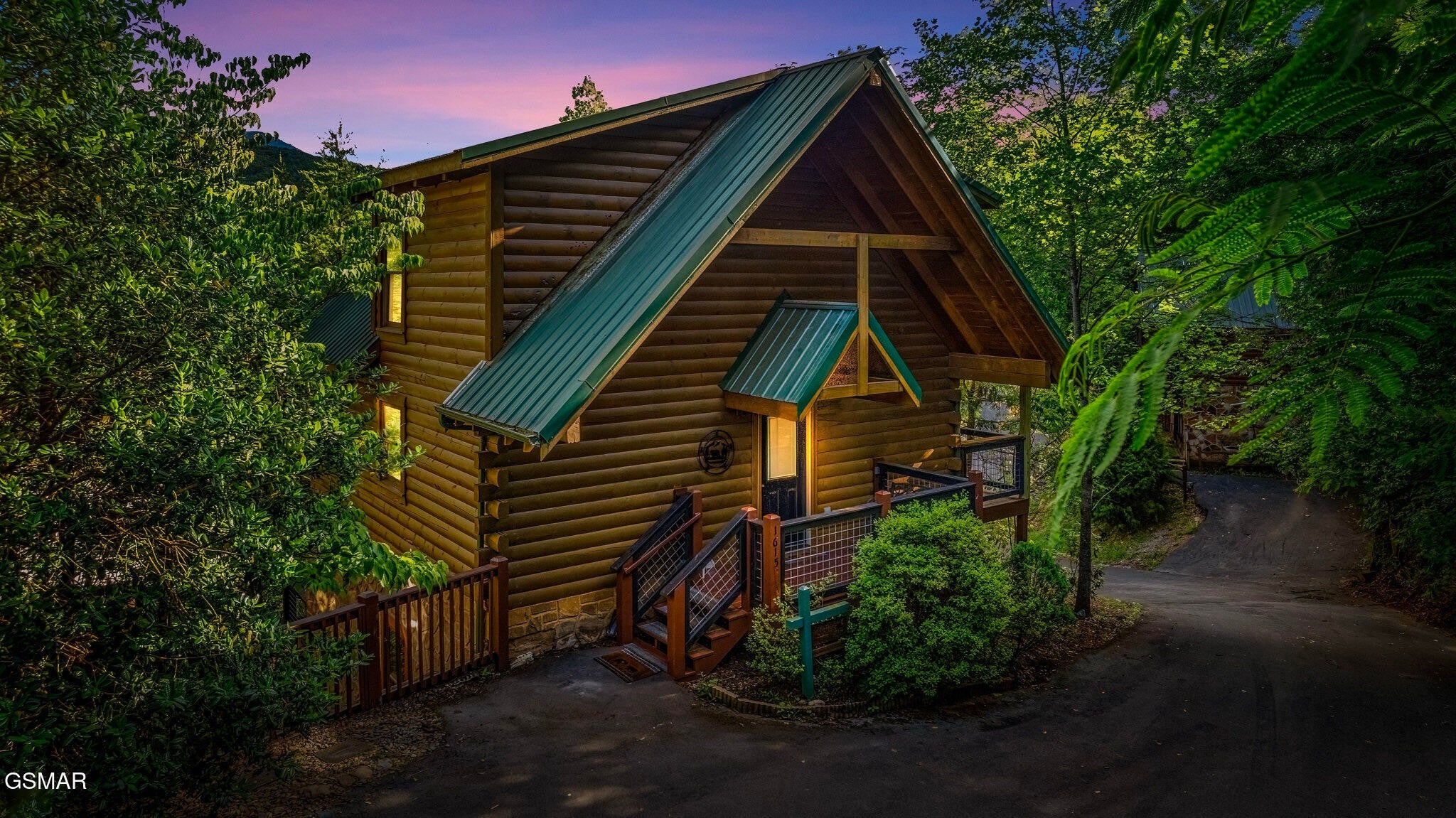 1615 Misty Hollow Way 38